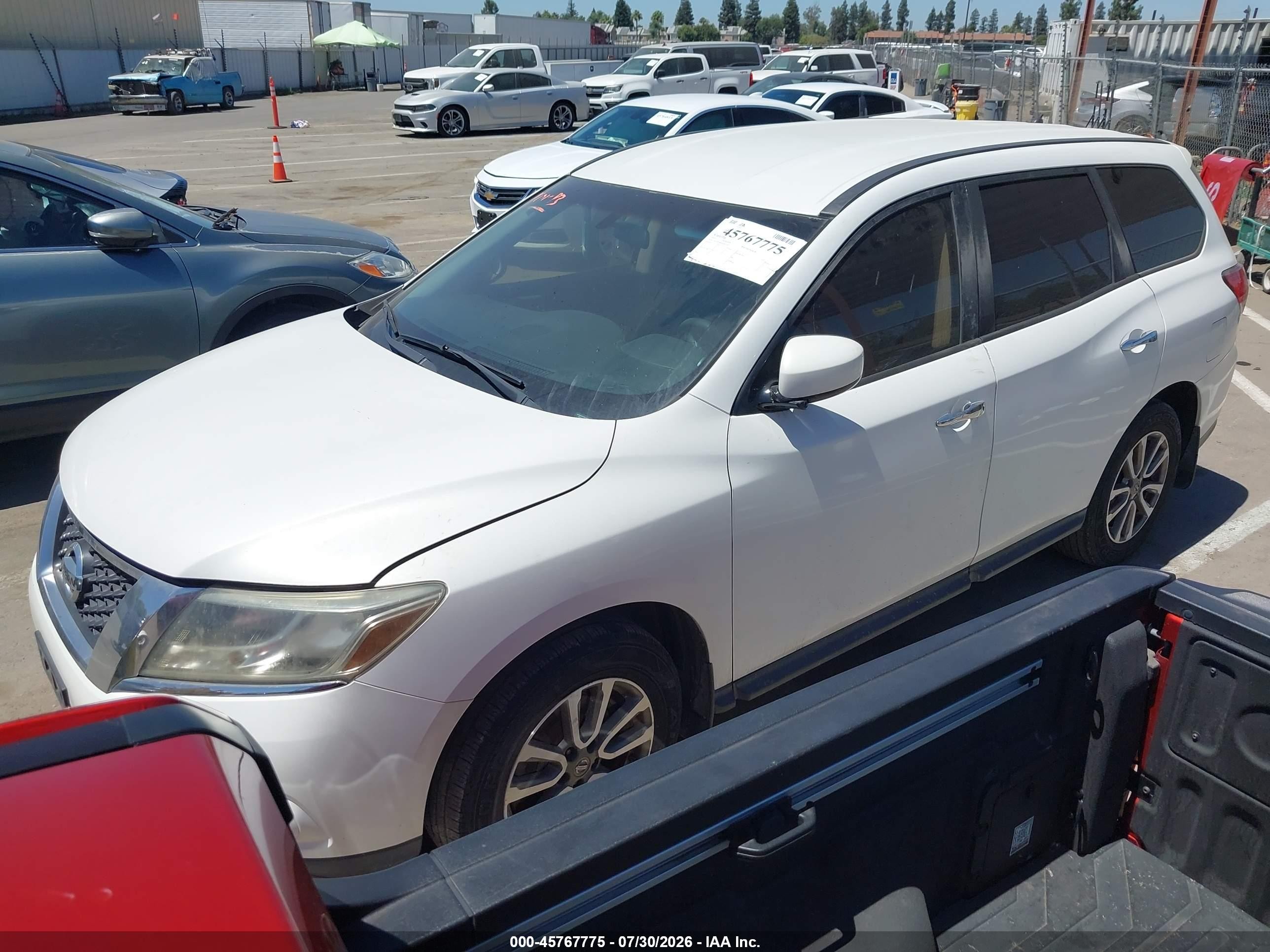 2013 Nissan Pathfinder S White vin: 5N1AR2MN0DC674371