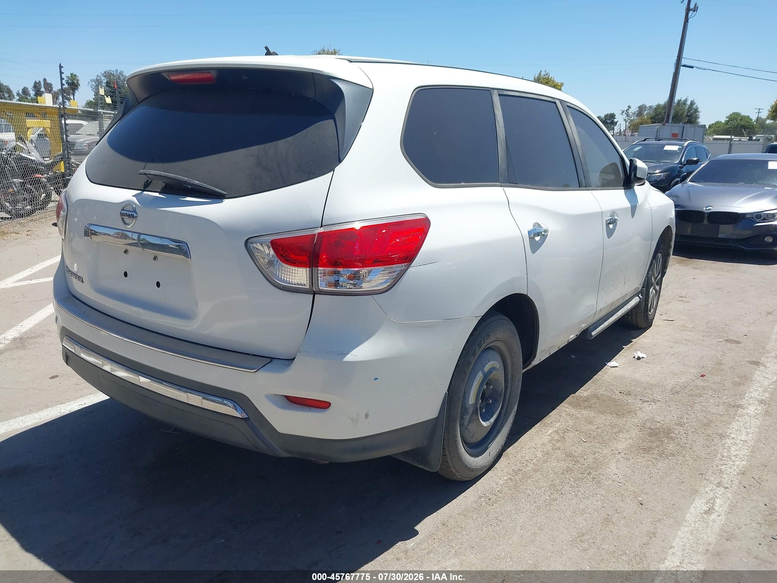 2013 Nissan Pathfinder S White vin: 5N1AR2MN0DC674371