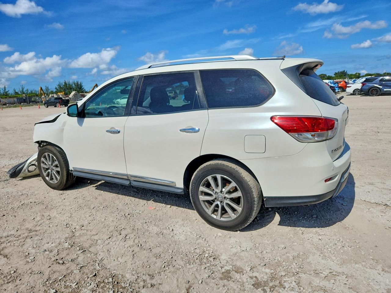 2013 Nissan Pathfinder S White vin: 5N1AR2MN0DC681269