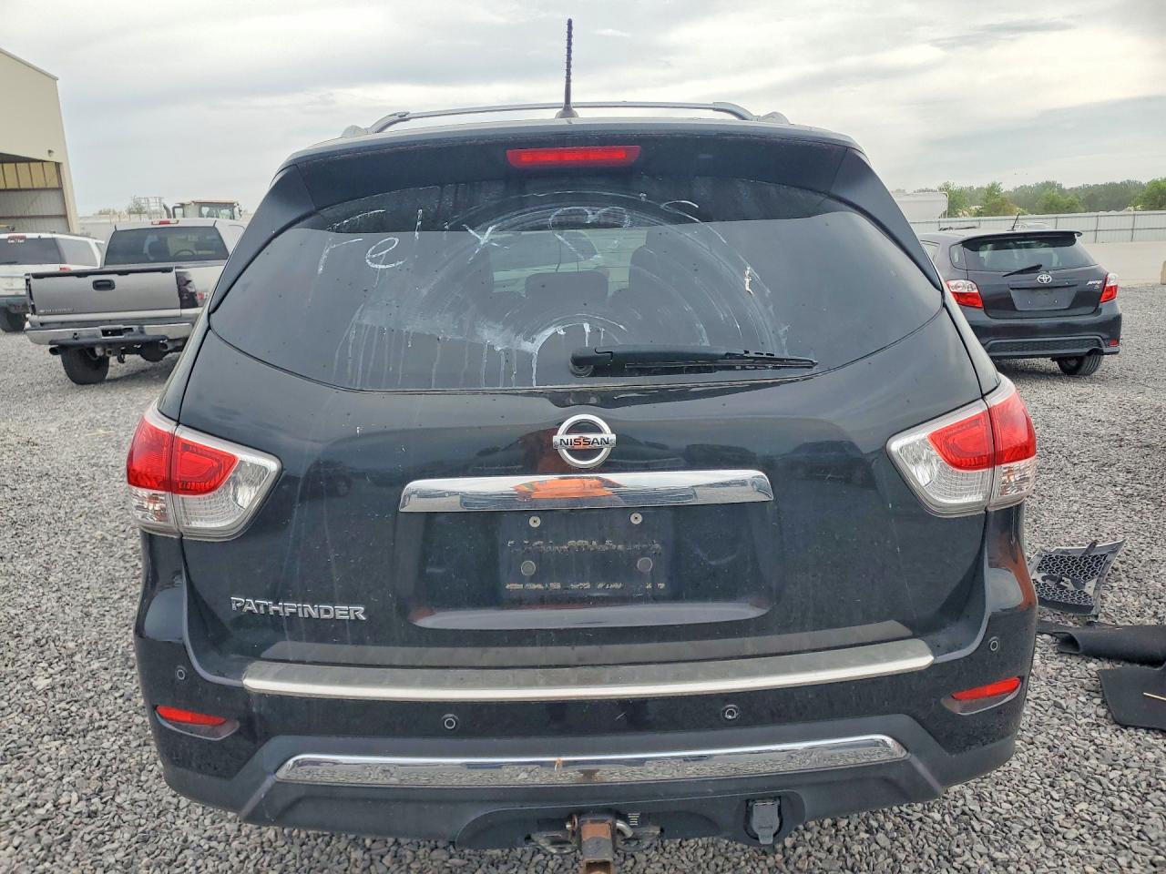 2014 Nissan Pathfinder S Черный vin: 5N1AR2MN0EC608095