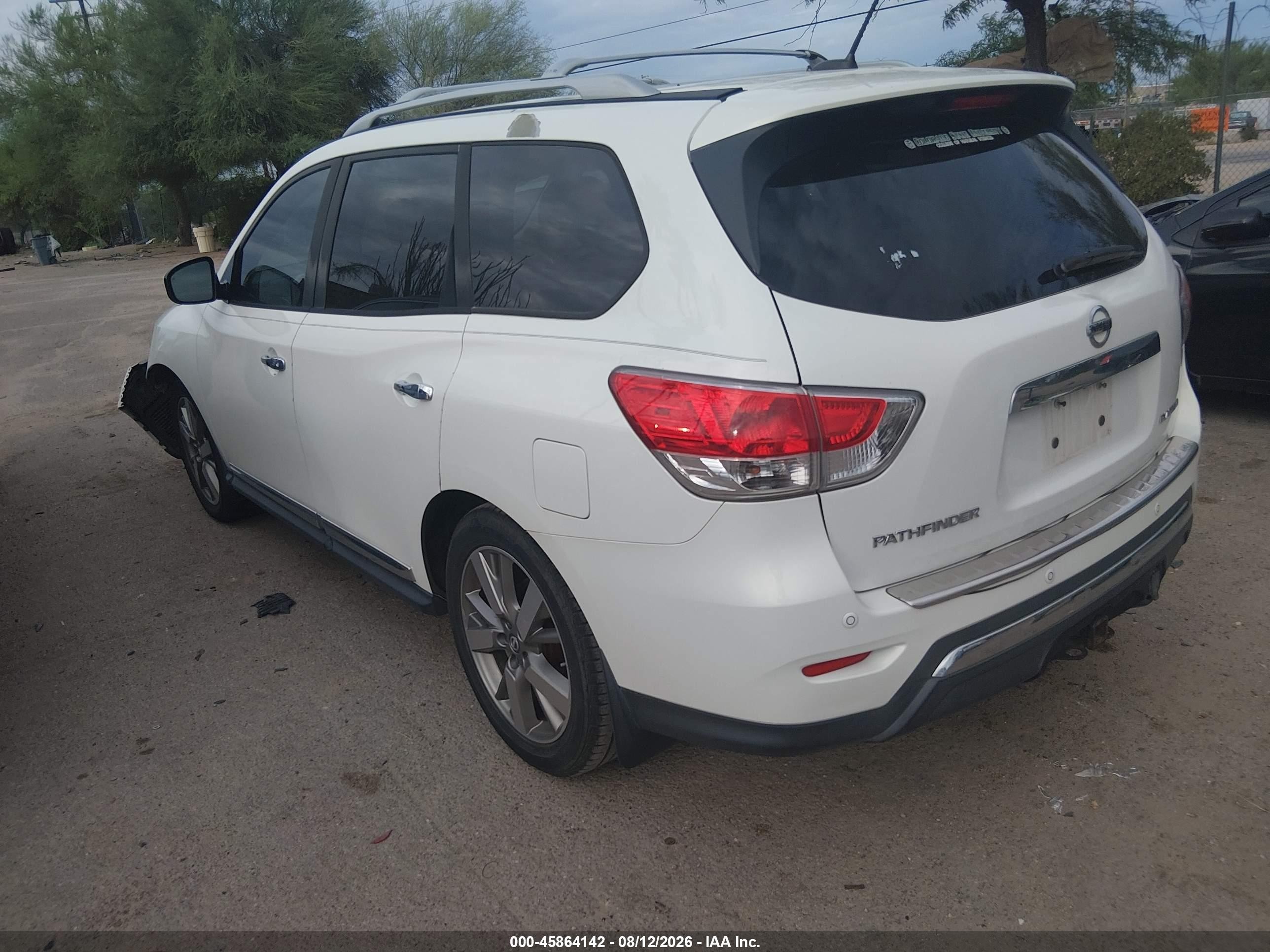 2014 Nissan Pathfinder Platinum Белый vin: 5N1AR2MN0EC641971
