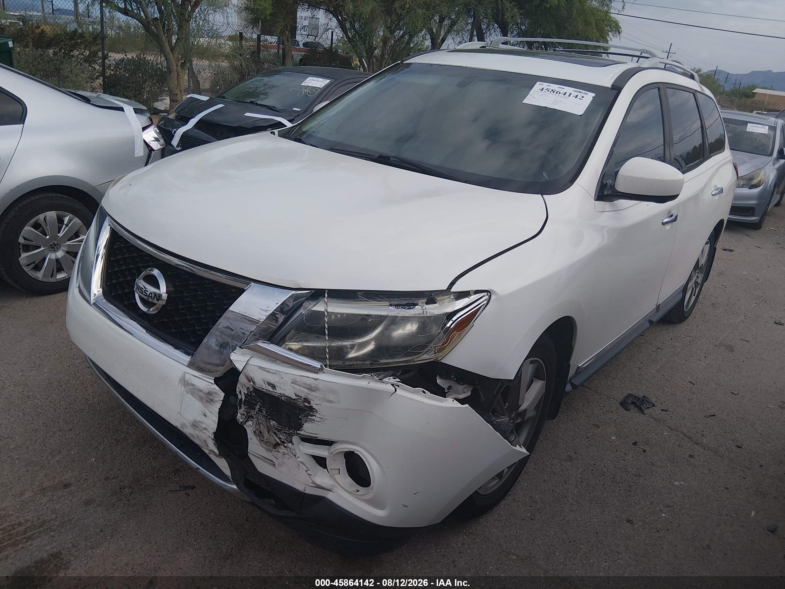 2014 Nissan Pathfinder Platinum Белый vin: 5N1AR2MN0EC641971