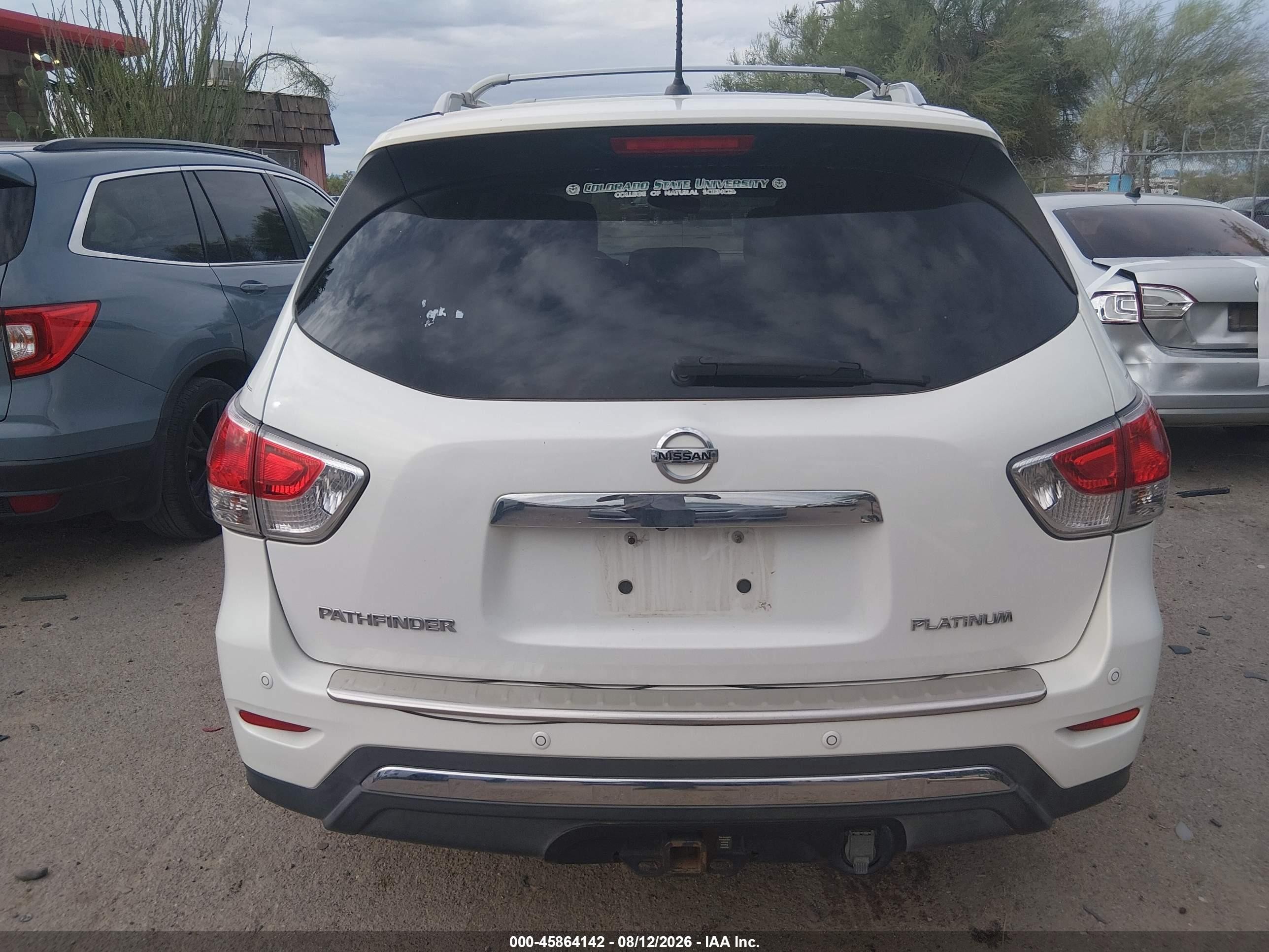 2014 Nissan Pathfinder Platinum Белый vin: 5N1AR2MN0EC641971
