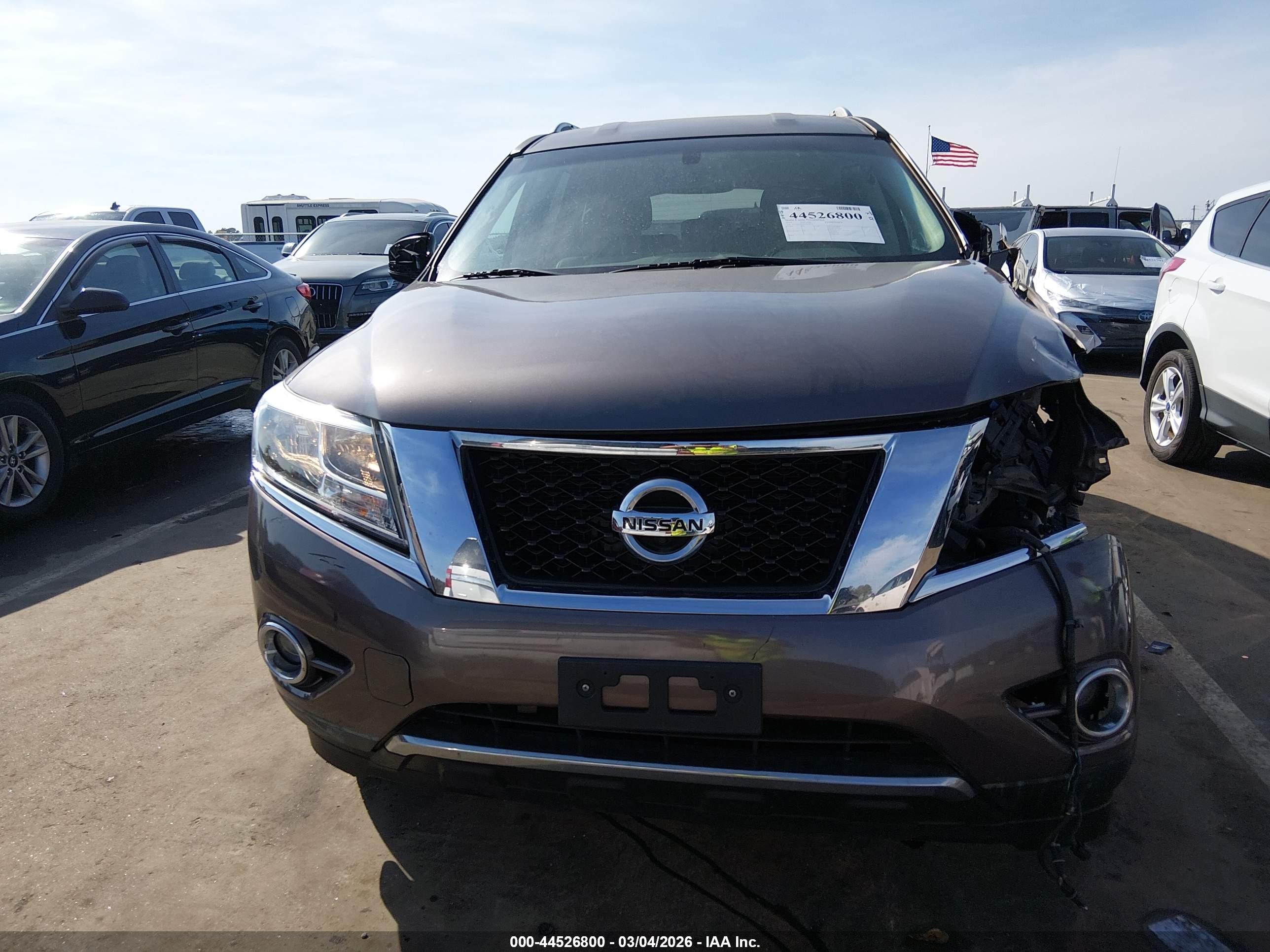 2014 Nissan Pathfinder Platinum/s/sl/sv Золотой vin: 5N1AR2MN0EC677921