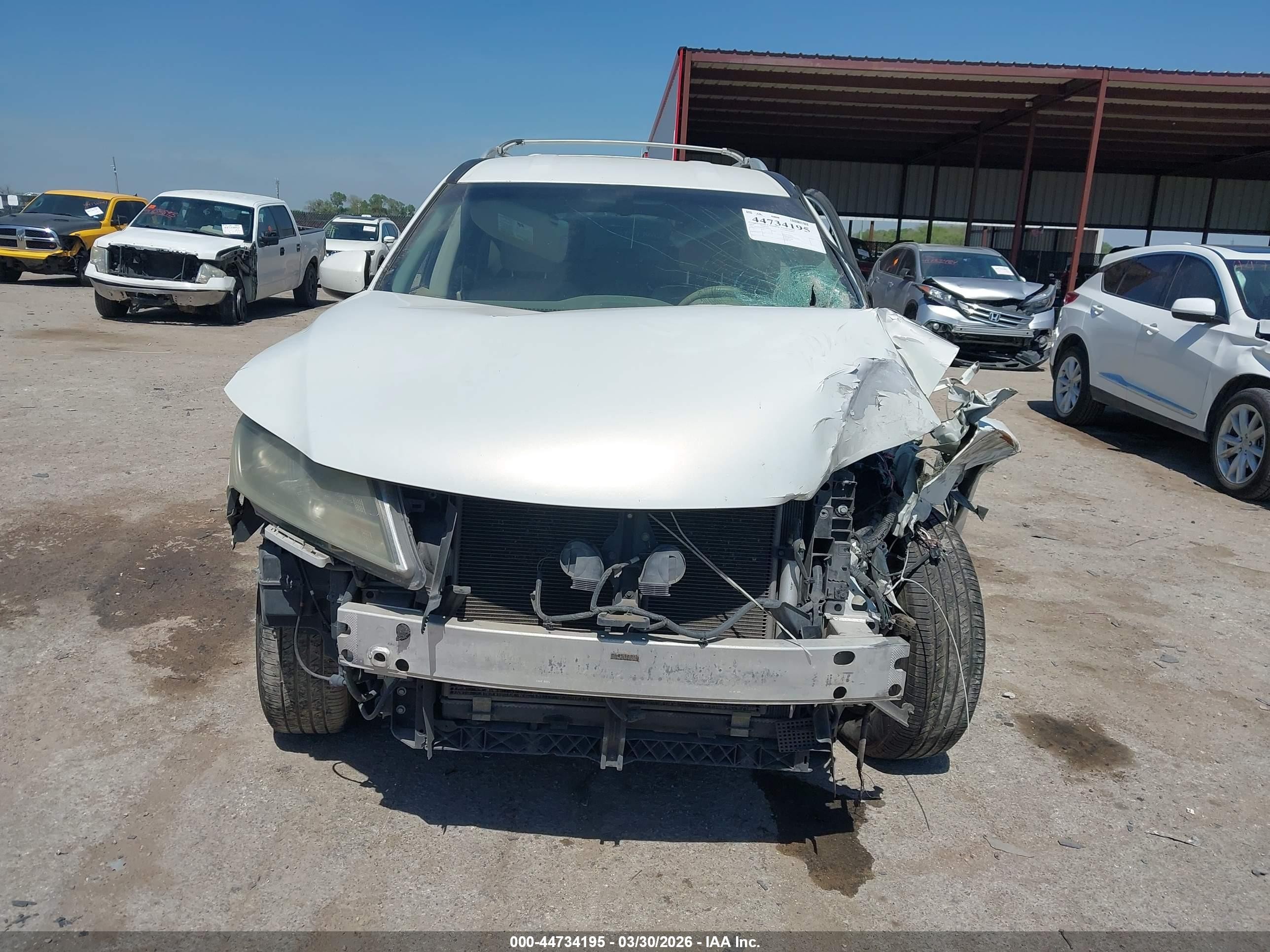 2014 Nissan Pathfinder Sv Белый vin: 5N1AR2MN0EC686344