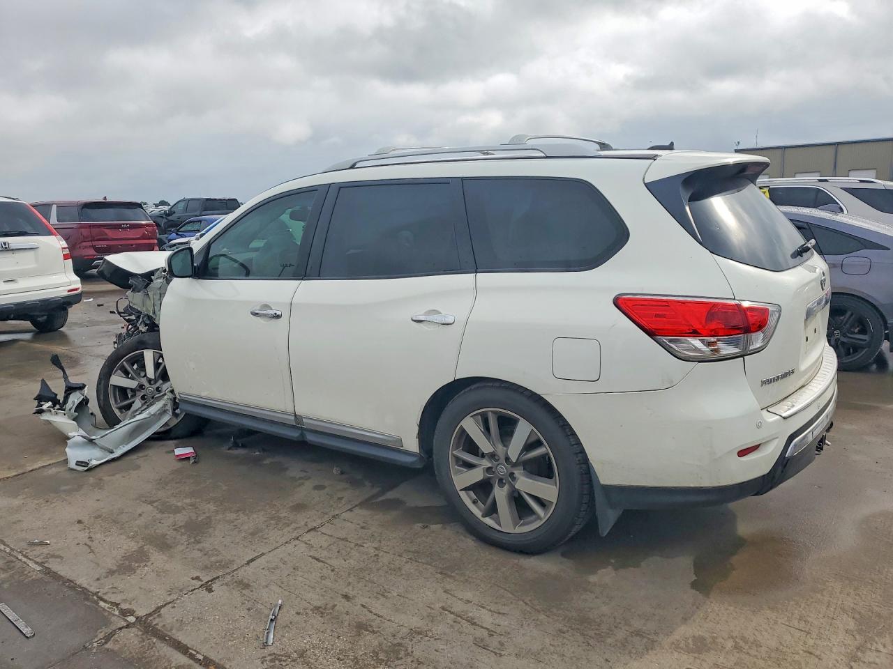 2014 Nissan Pathfinder S White vin: 5N1AR2MN0EC698073