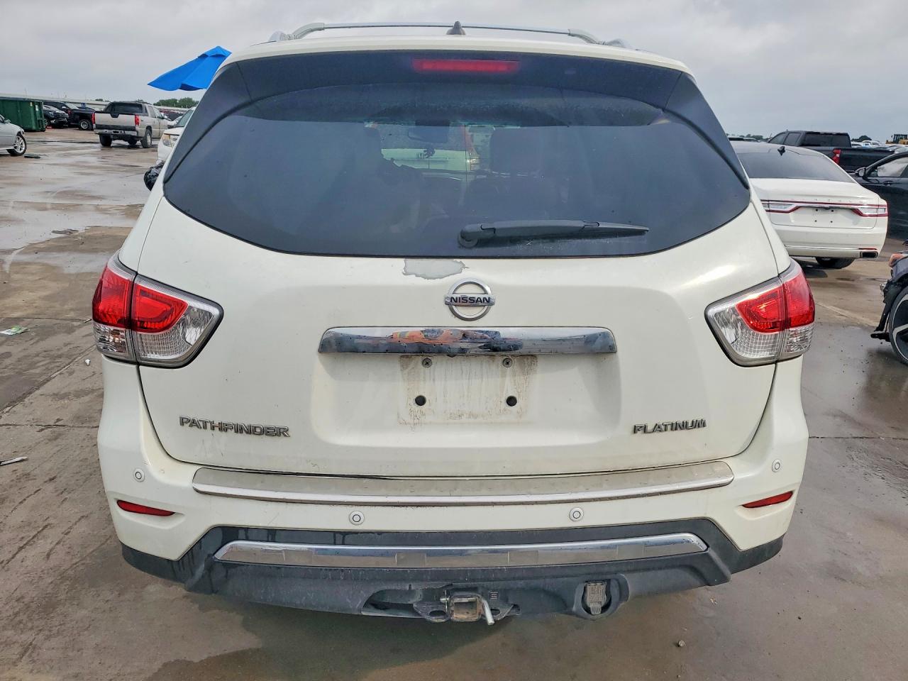 2014 Nissan Pathfinder S White vin: 5N1AR2MN0EC698073