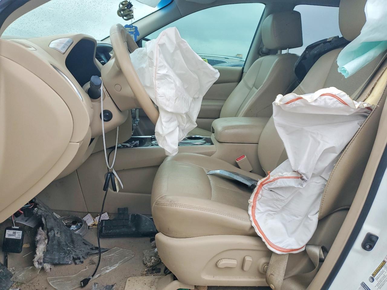 2014 Nissan Pathfinder S White vin: 5N1AR2MN0EC698073