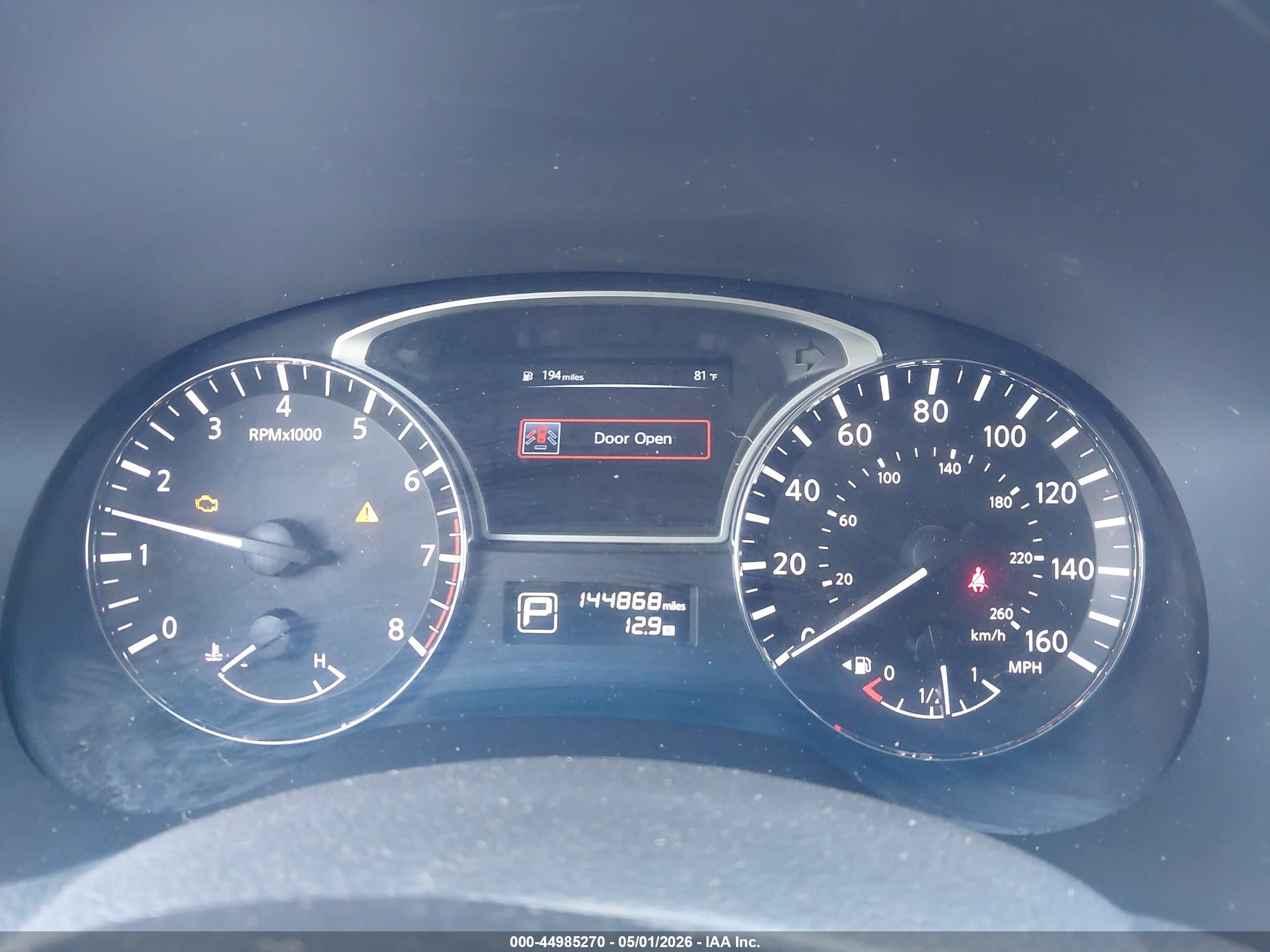 2014 Nissan Pathfinder S Silver vin: 5N1AR2MN0EC706513