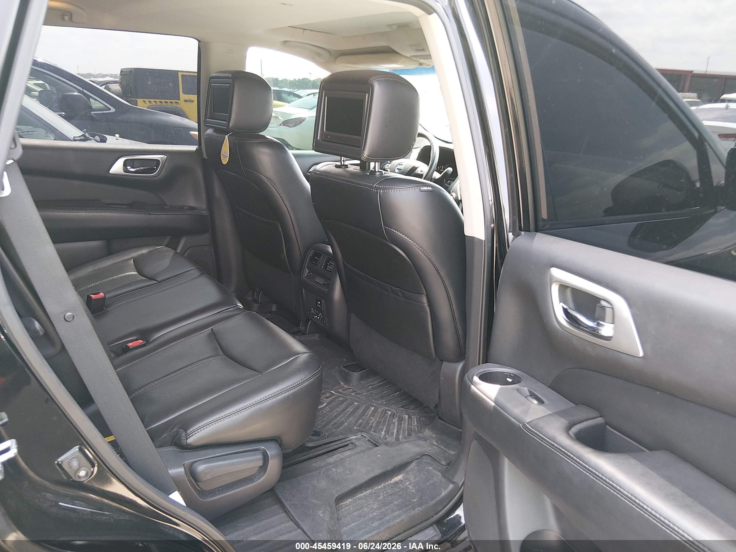 2014 Nissan Pathfinder Platinum Black vin: 5N1AR2MN0EC724672