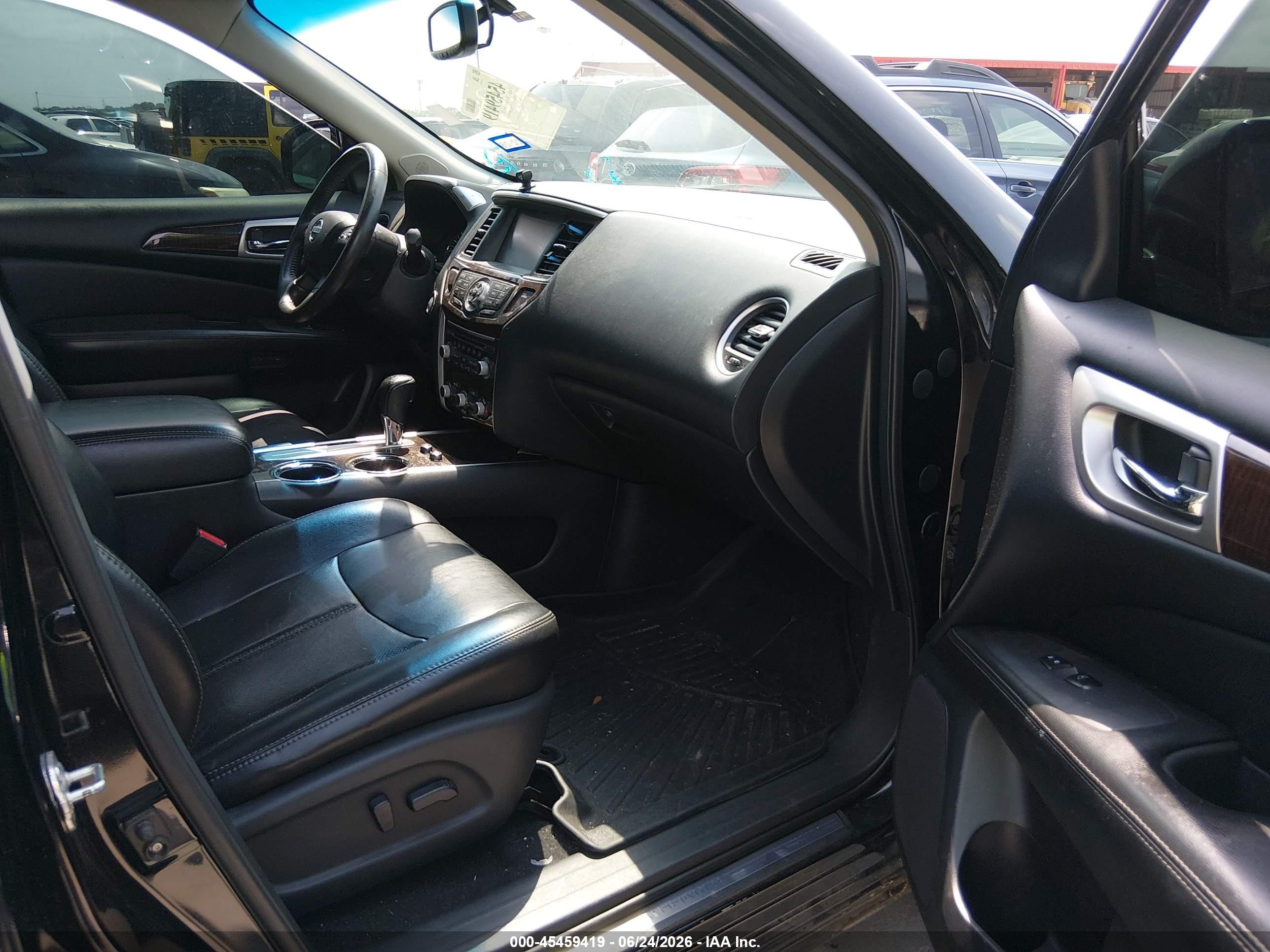 2014 Nissan Pathfinder Platinum Black vin: 5N1AR2MN0EC724672