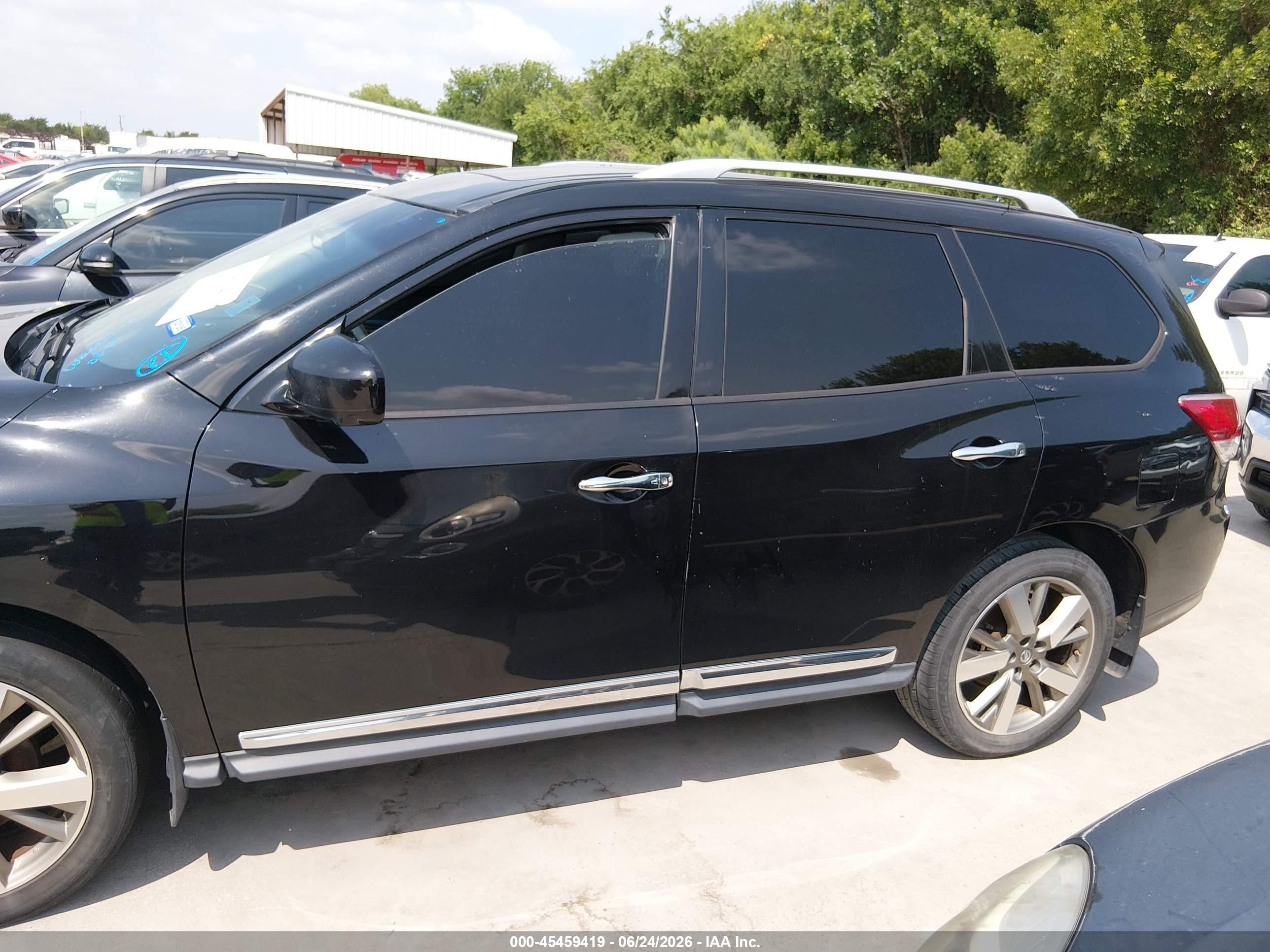2014 Nissan Pathfinder Platinum Black vin: 5N1AR2MN0EC724672
