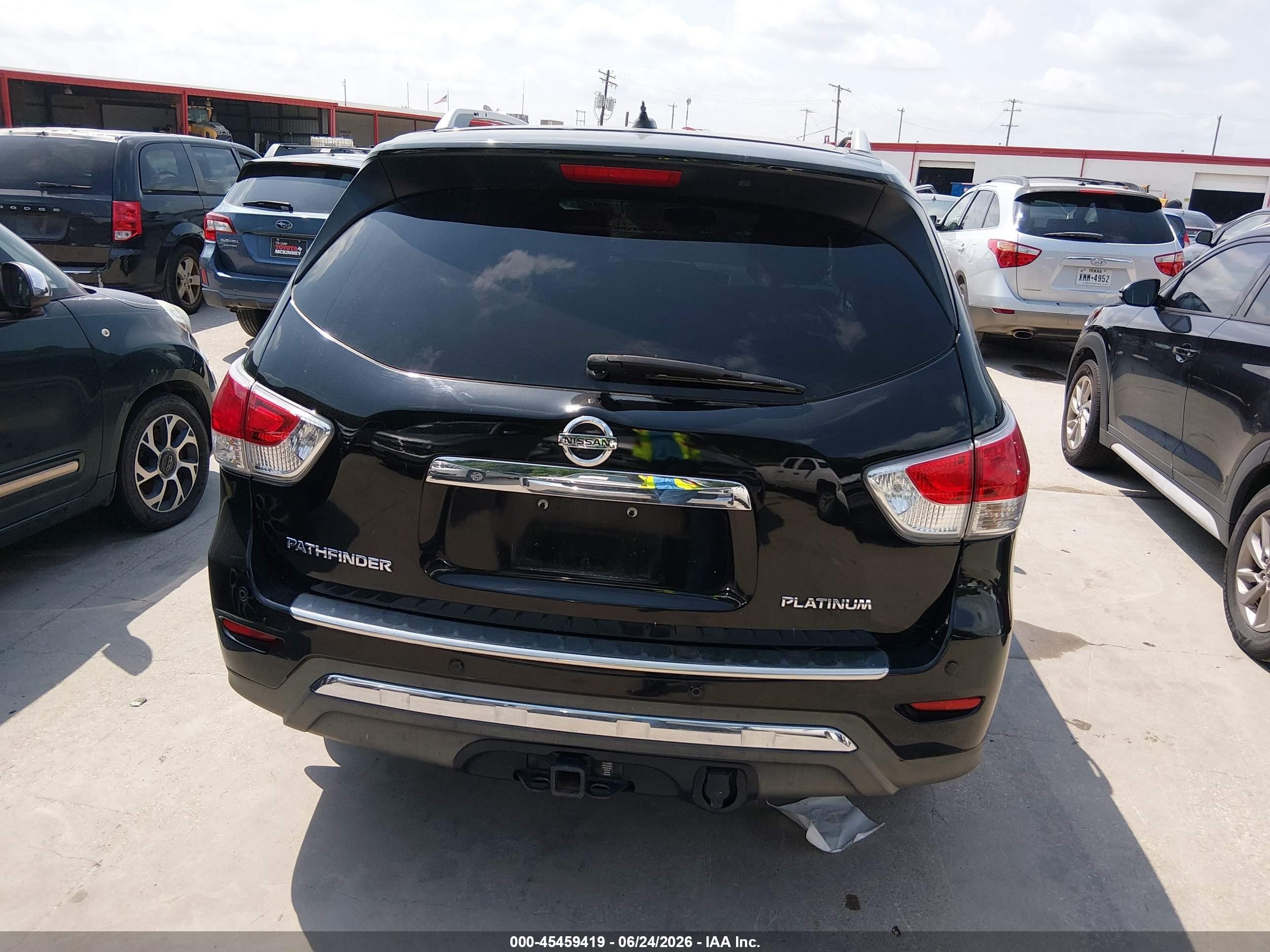 2014 Nissan Pathfinder Platinum Black vin: 5N1AR2MN0EC724672