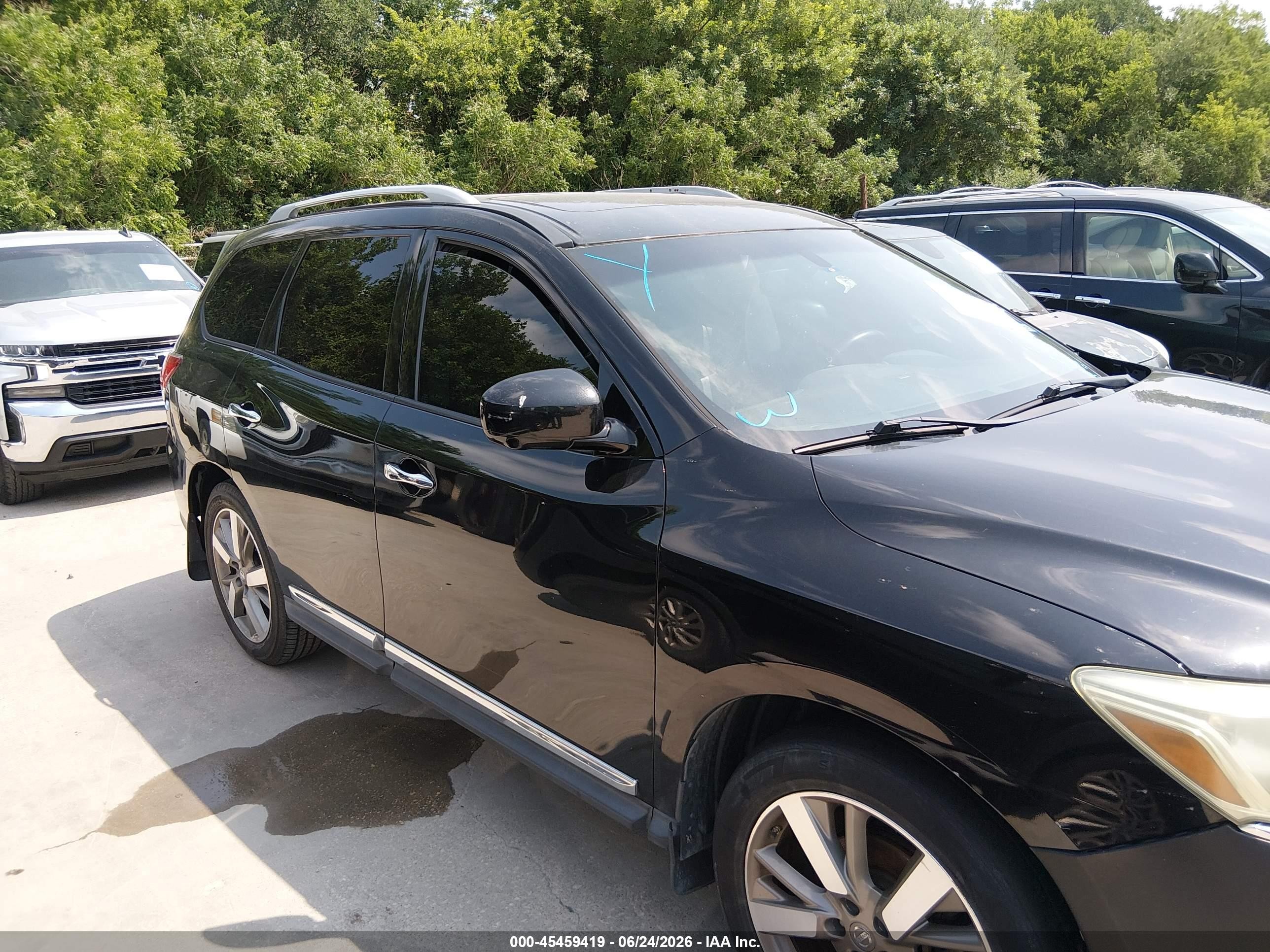 2014 Nissan Pathfinder Platinum Black vin: 5N1AR2MN0EC724672