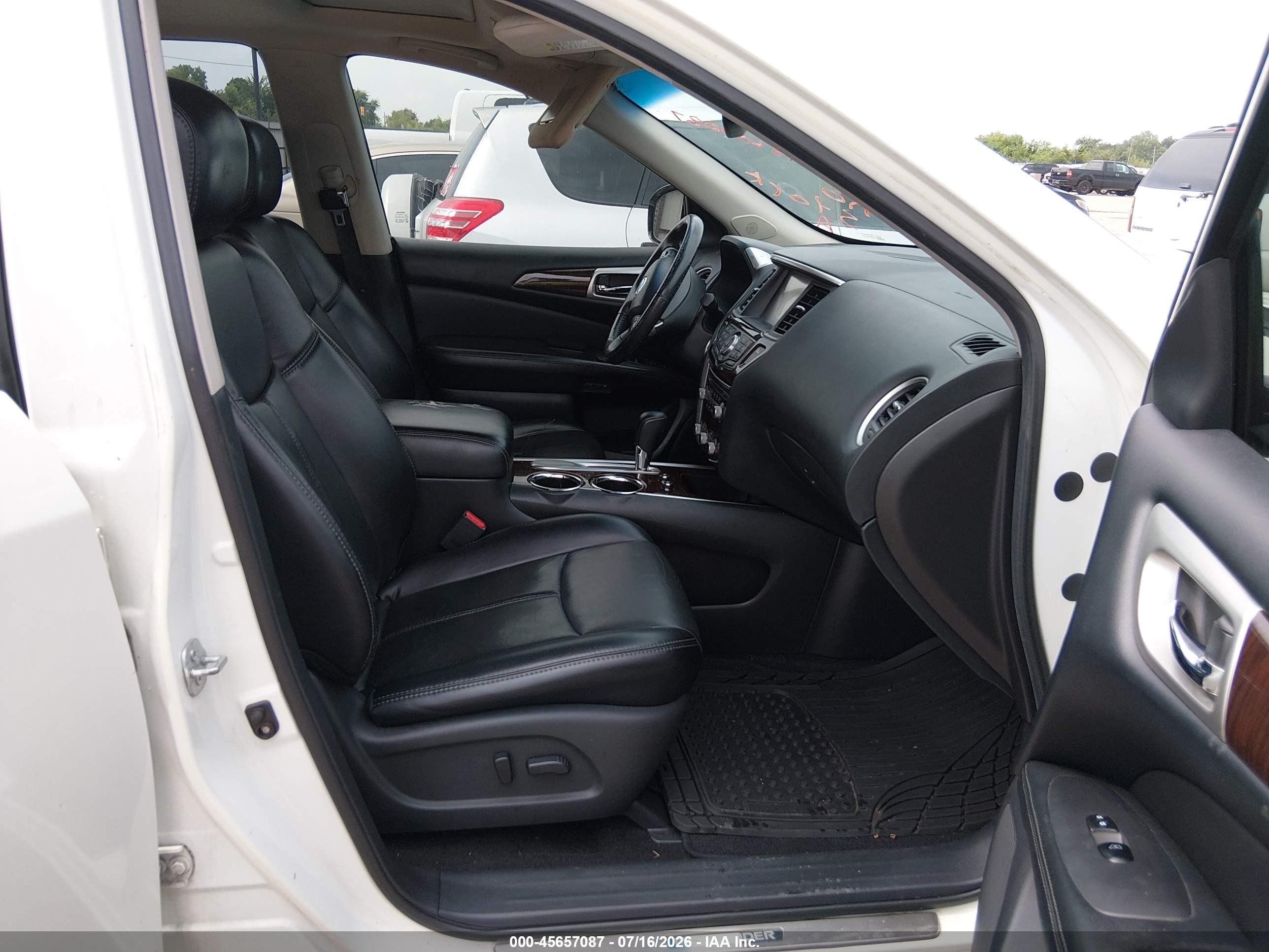2014 Nissan Pathfinder Platinum White vin: 5N1AR2MN0EC728558