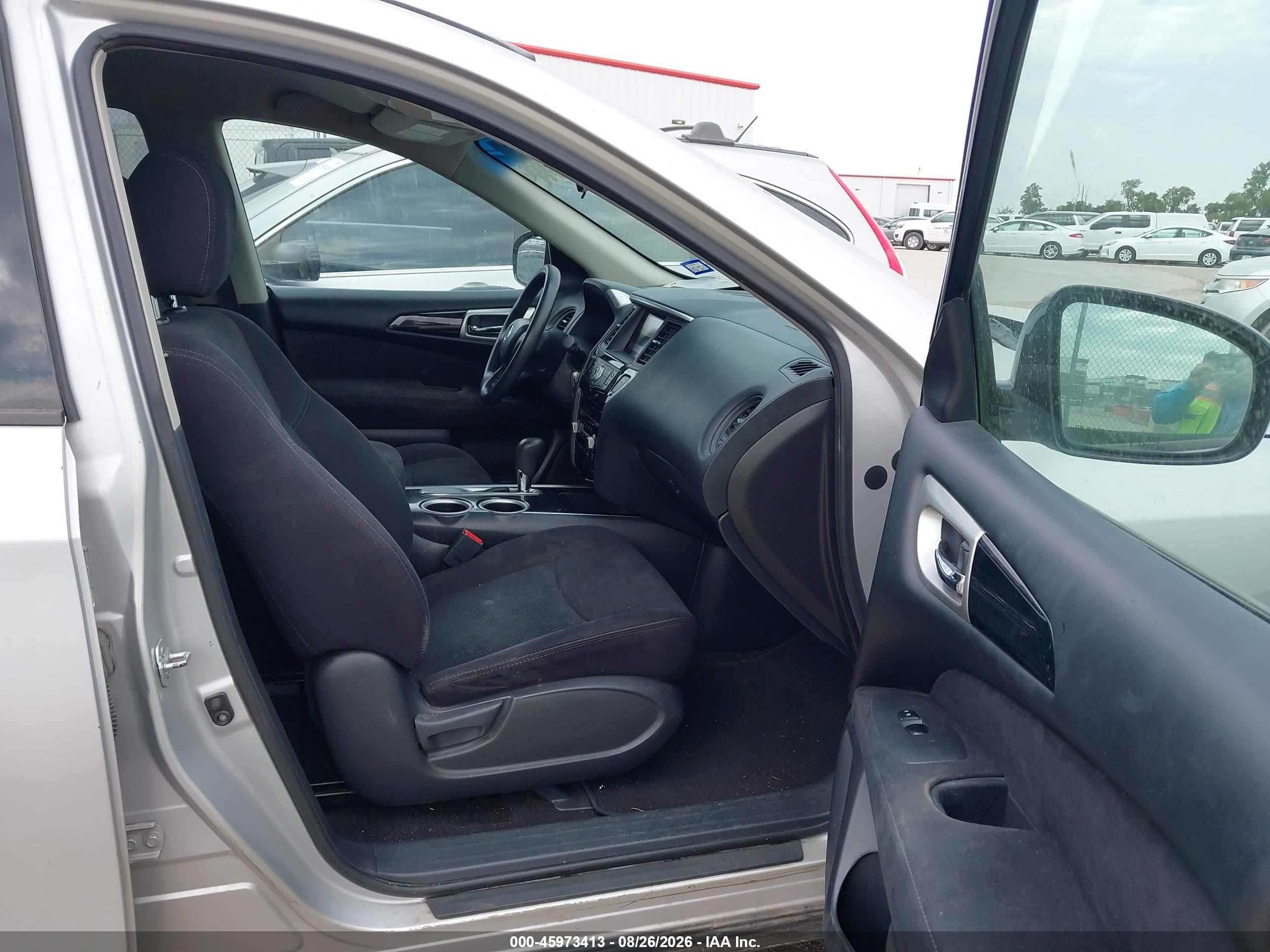 2015 Nissan Pathfinder S Silver vin: 5N1AR2MN0FC606218
