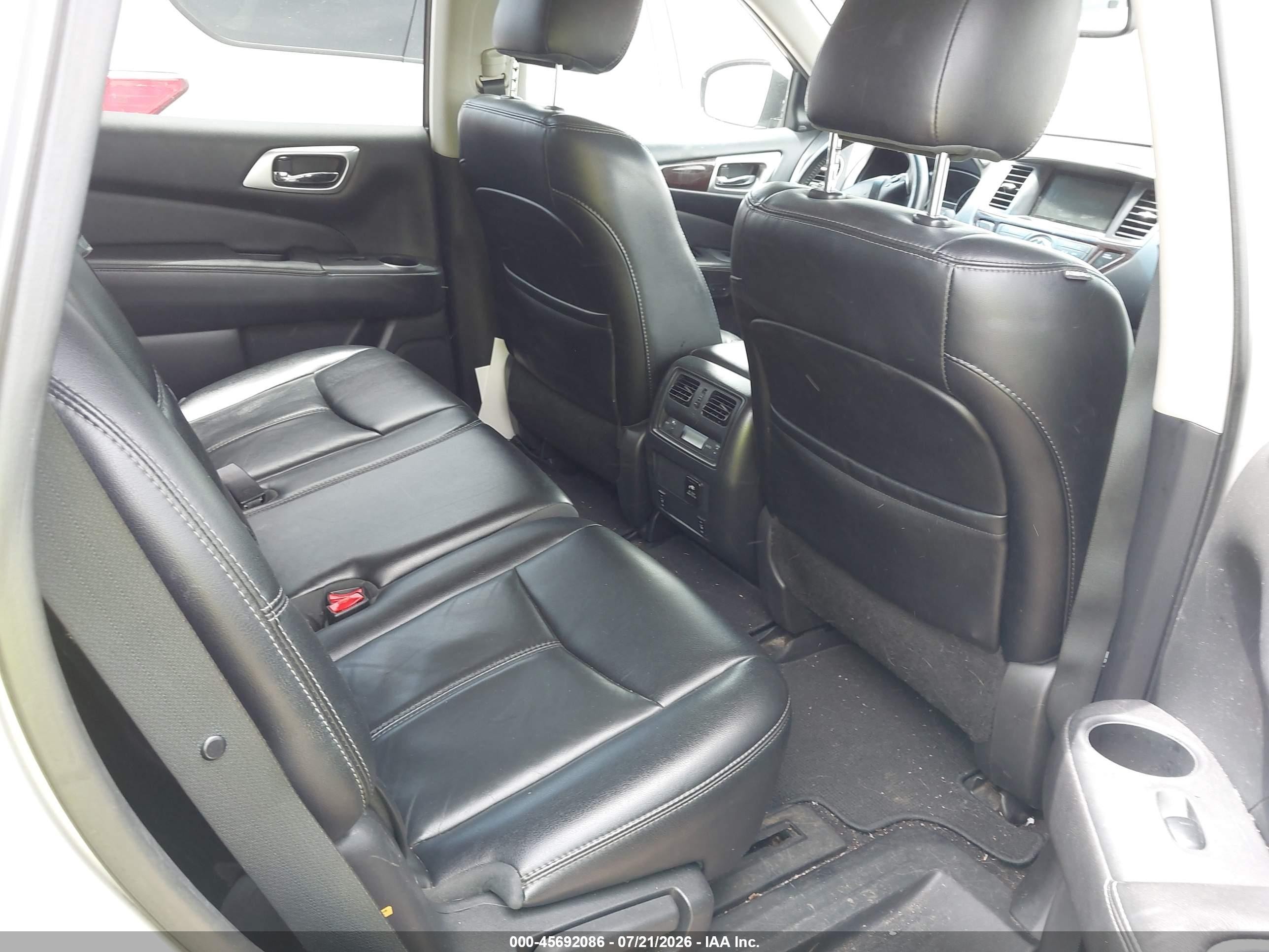 2015 Nissan Pathfinder Sl Silver vin: 5N1AR2MN0FC611855