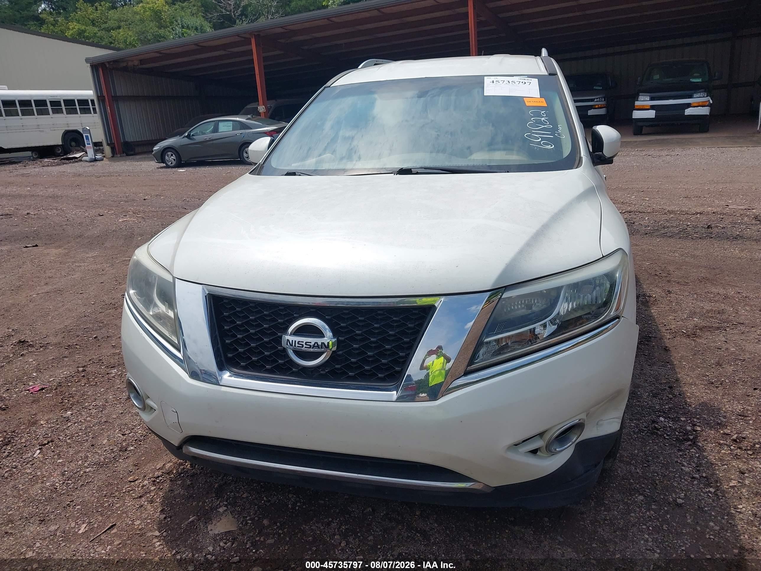 2015 Nissan Pathfinder Sv White vin: 5N1AR2MN0FC691822