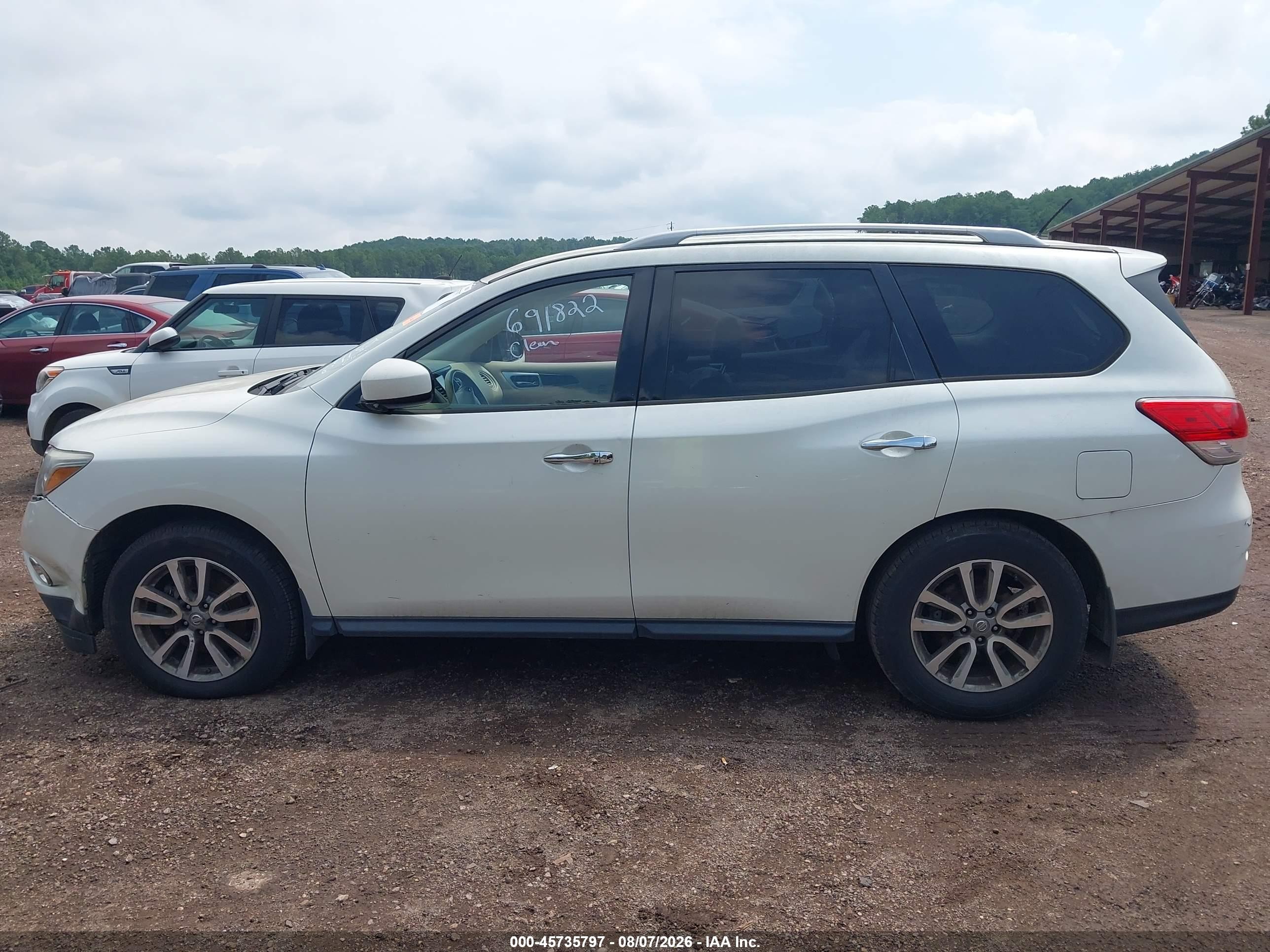 2015 Nissan Pathfinder Sv White vin: 5N1AR2MN0FC691822