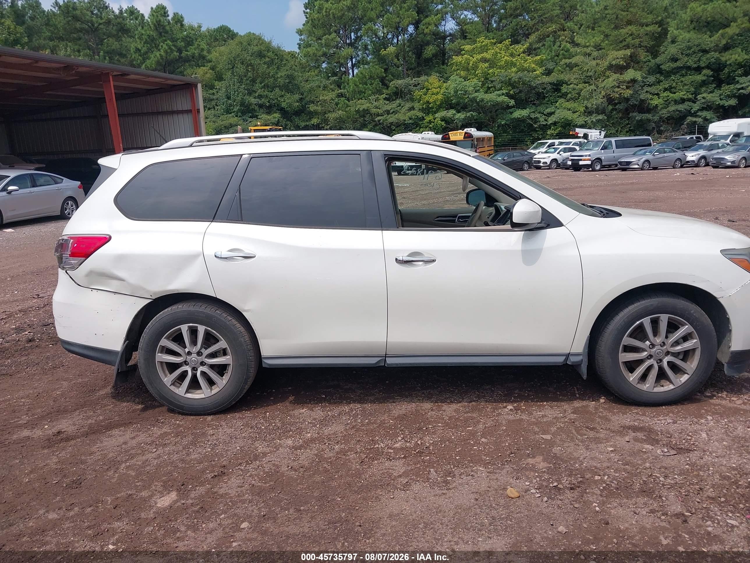 2015 Nissan Pathfinder Sv White vin: 5N1AR2MN0FC691822