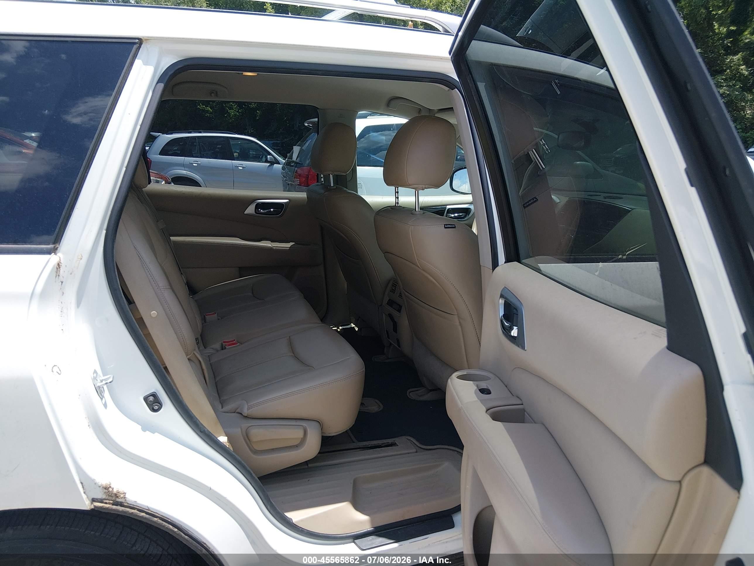 2015 Nissan Pathfinder Sl White vin: 5N1AR2MN0FC703158