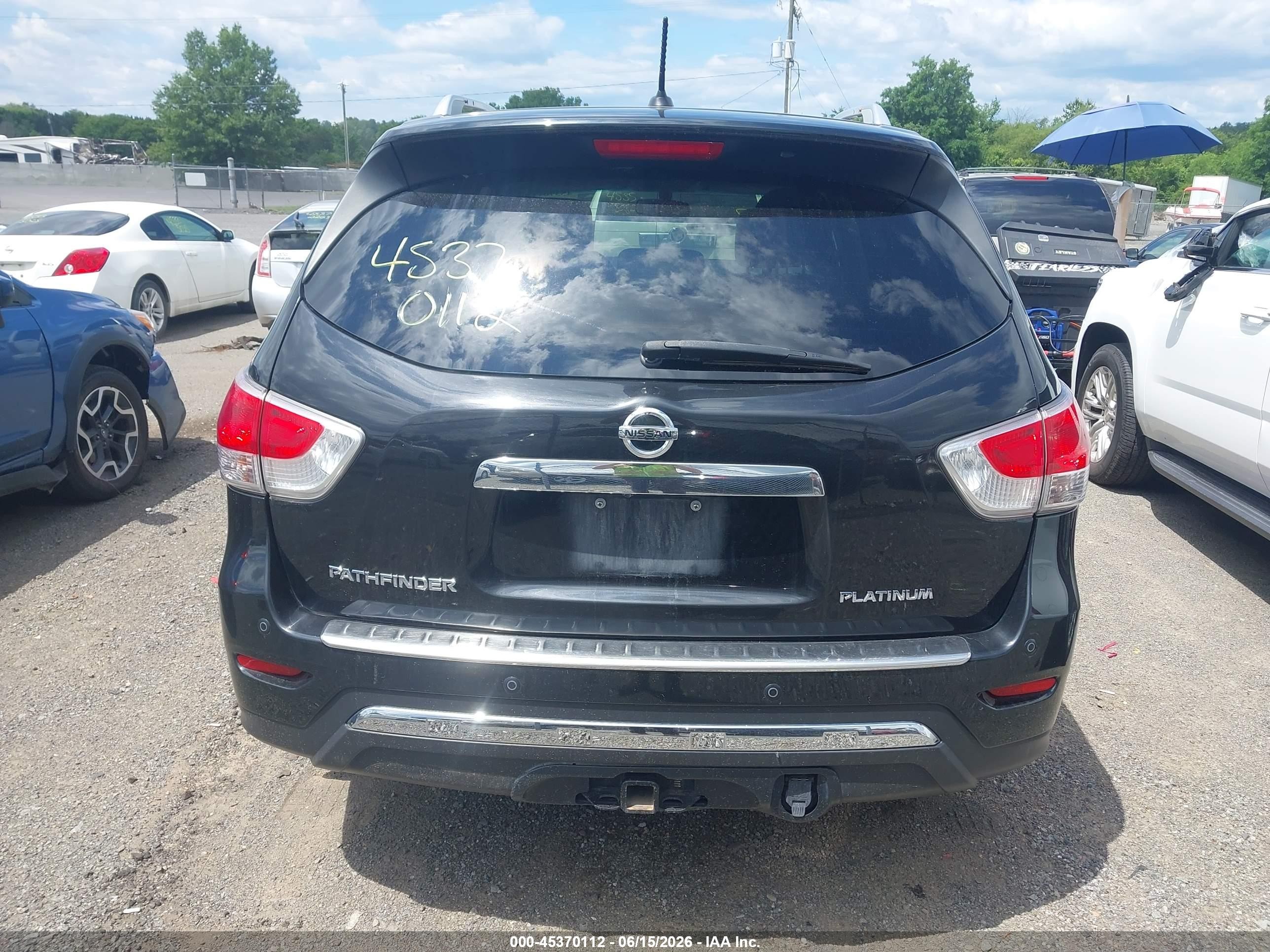 2015 Nissan Pathfinder Platinum Black vin: 5N1AR2MN0FC712247