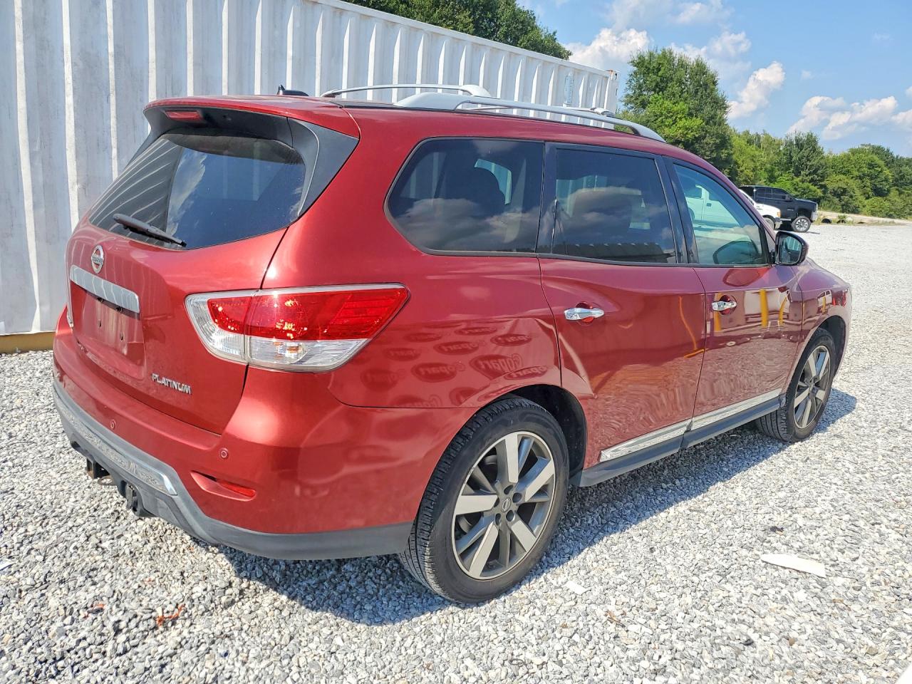 2013 Nissan Pathfinder S Red vin: 5N1AR2MN1DC600117