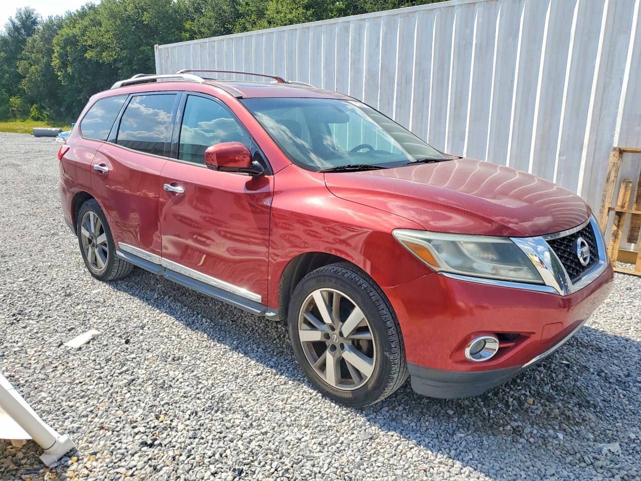 2013 Nissan Pathfinder S Red vin: 5N1AR2MN1DC600117
