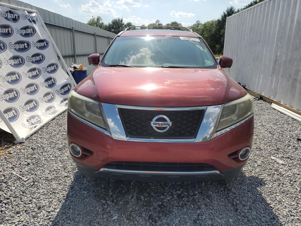 2013 Nissan Pathfinder S Red vin: 5N1AR2MN1DC600117 Damage: Left Head Lamp, Faded, Repair Required