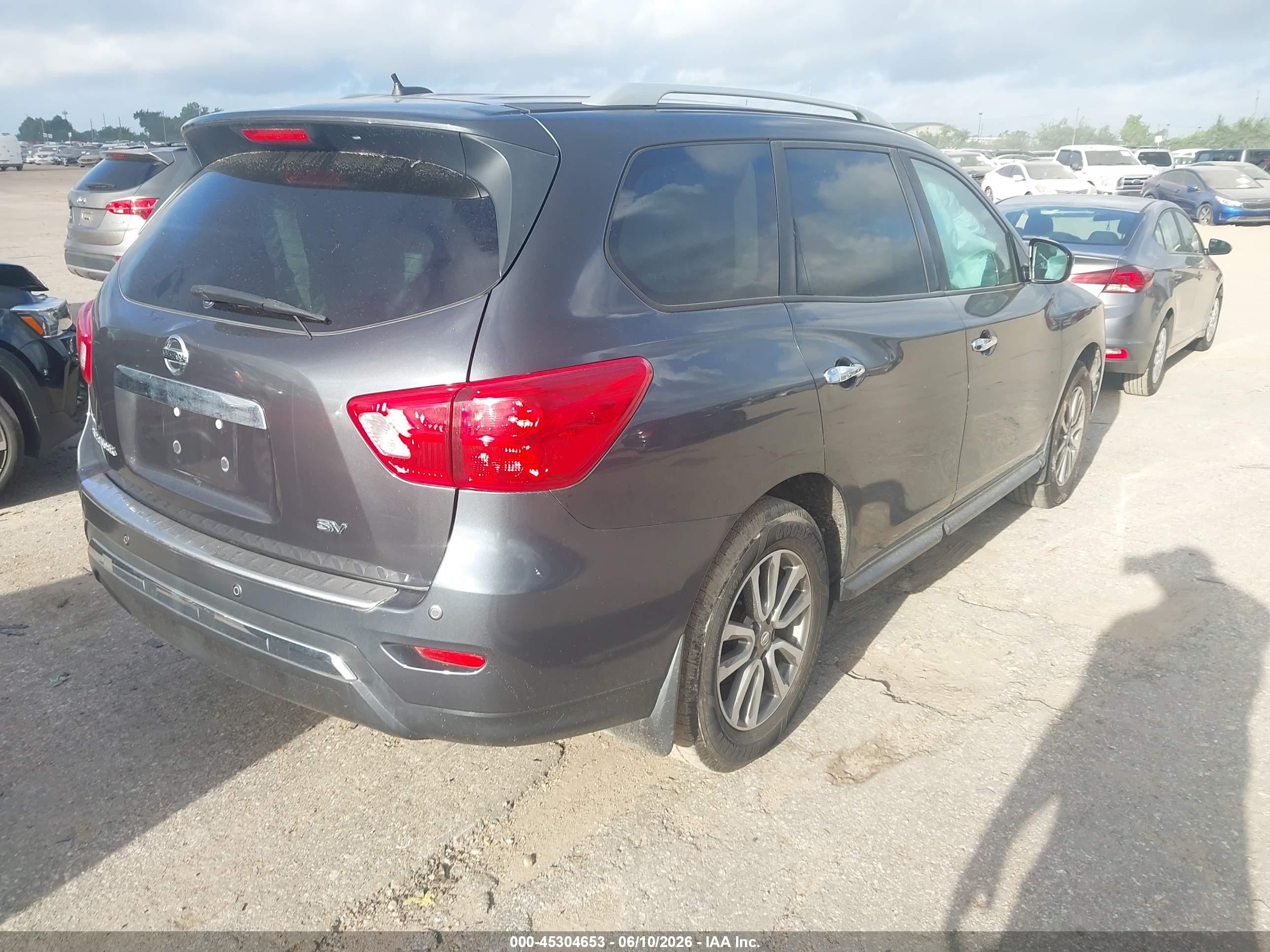 2013 Nissan Pathfinder Sv Серый vin: 5N1AR2MN1DC640939
