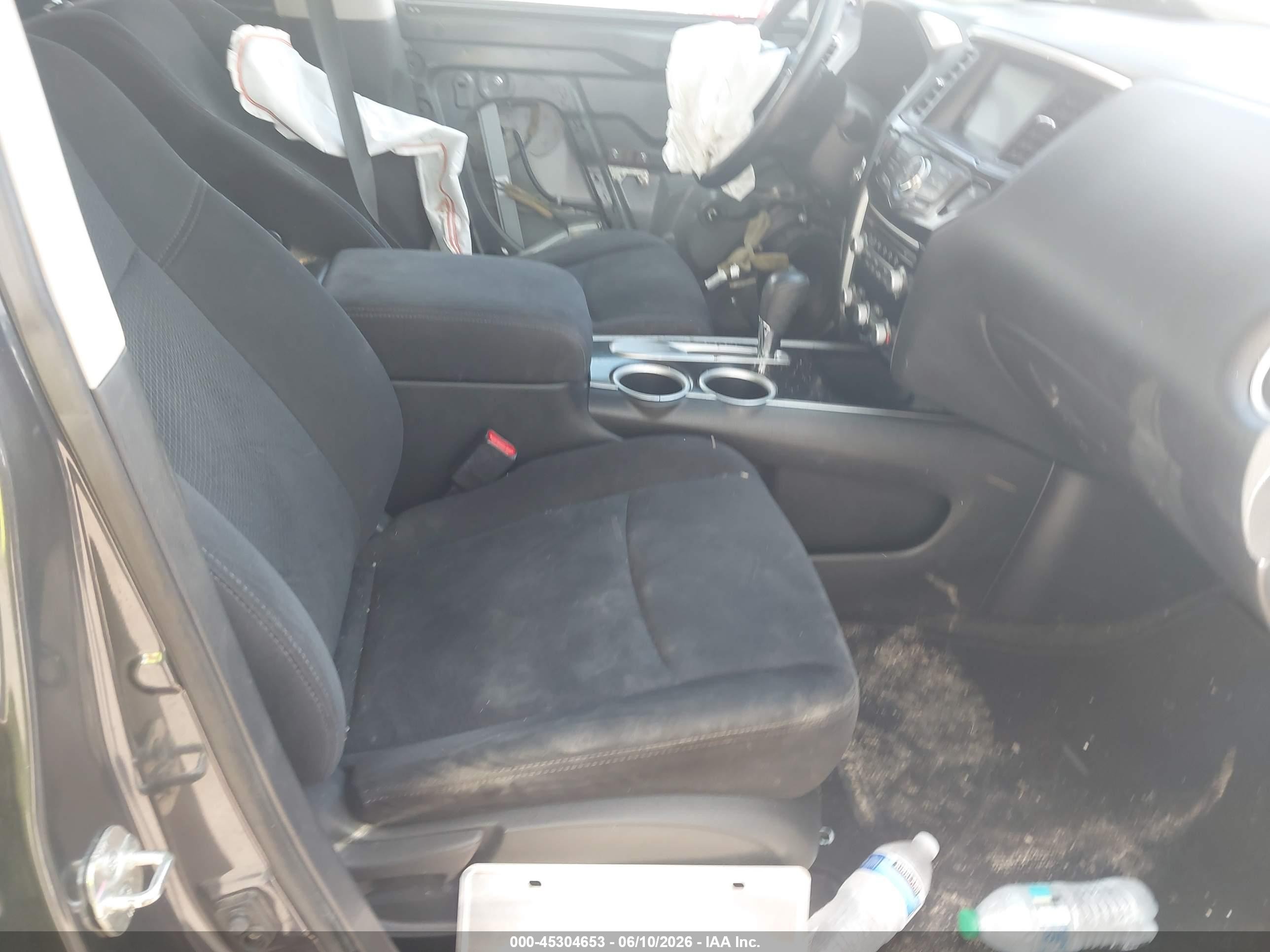 2013 Nissan Pathfinder Sv Серый vin: 5N1AR2MN1DC640939