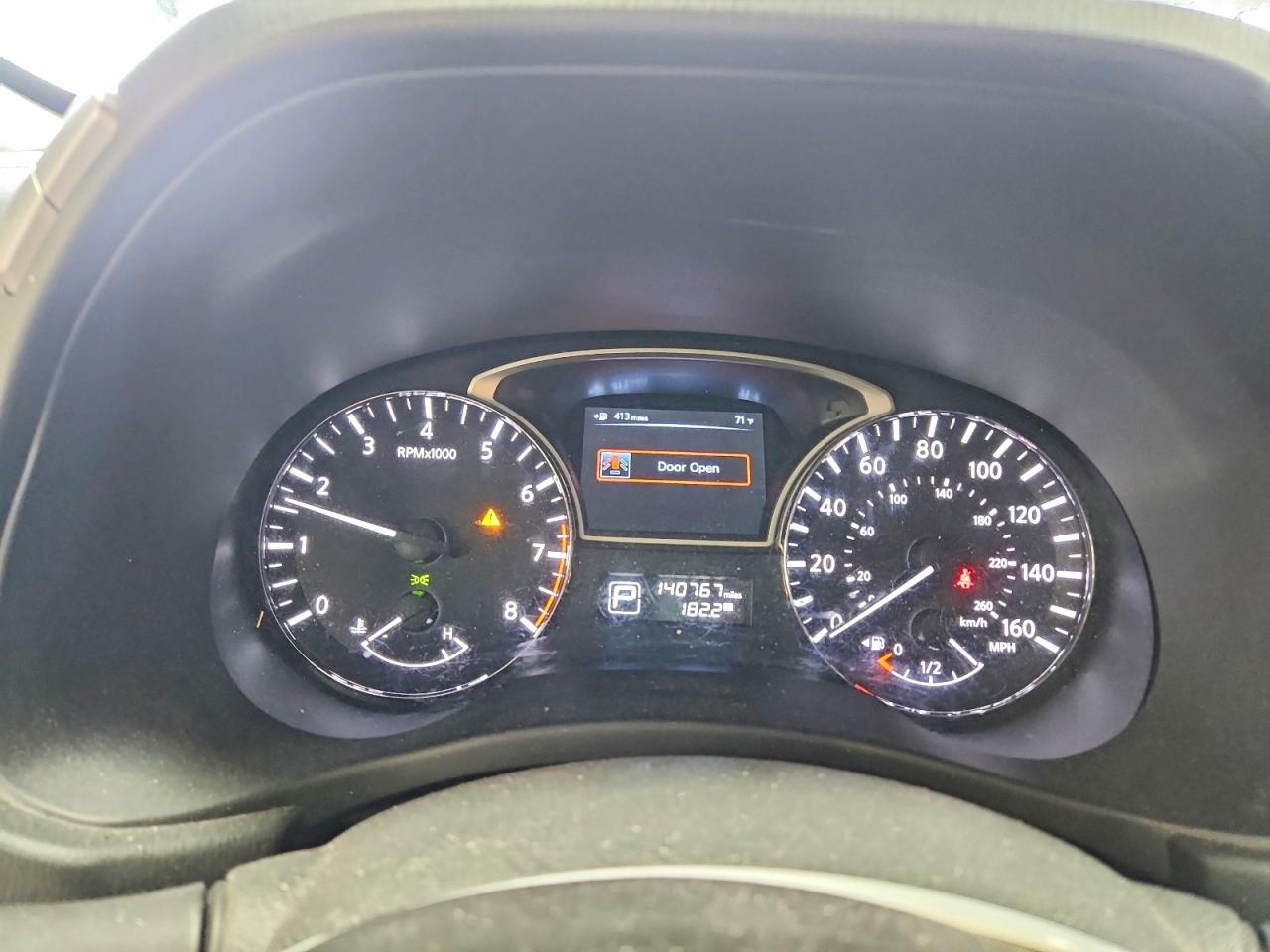 2013 Nissan Pathfinder S Silver vin: 5N1AR2MN1DC644988