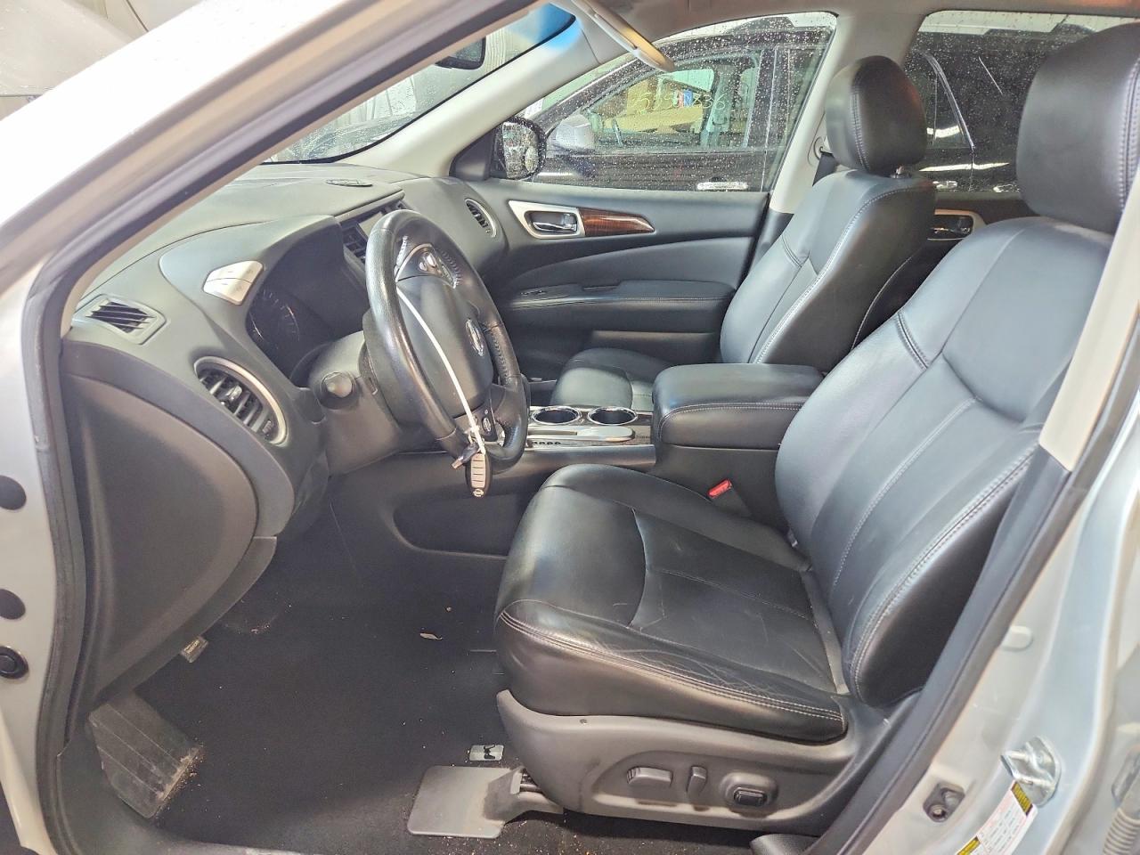 2013 Nissan Pathfinder S Silver vin: 5N1AR2MN1DC644988