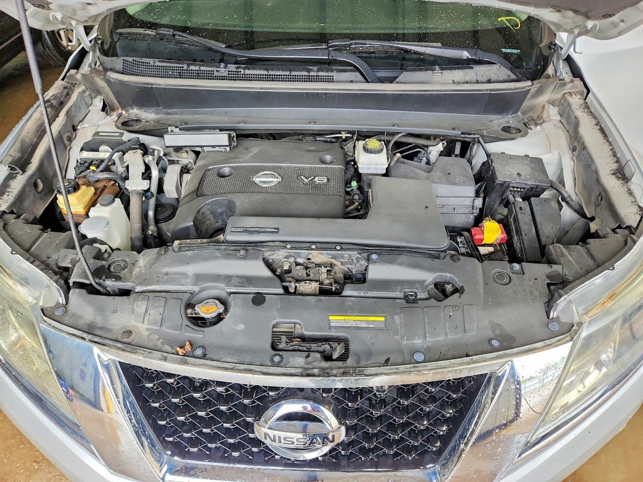 2013 Nissan Pathfinder S Silver vin: 5N1AR2MN1DC644988