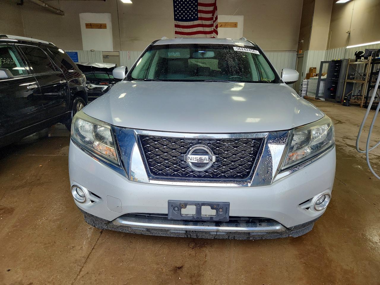 2013 Nissan Pathfinder S Silver vin: 5N1AR2MN1DC644988