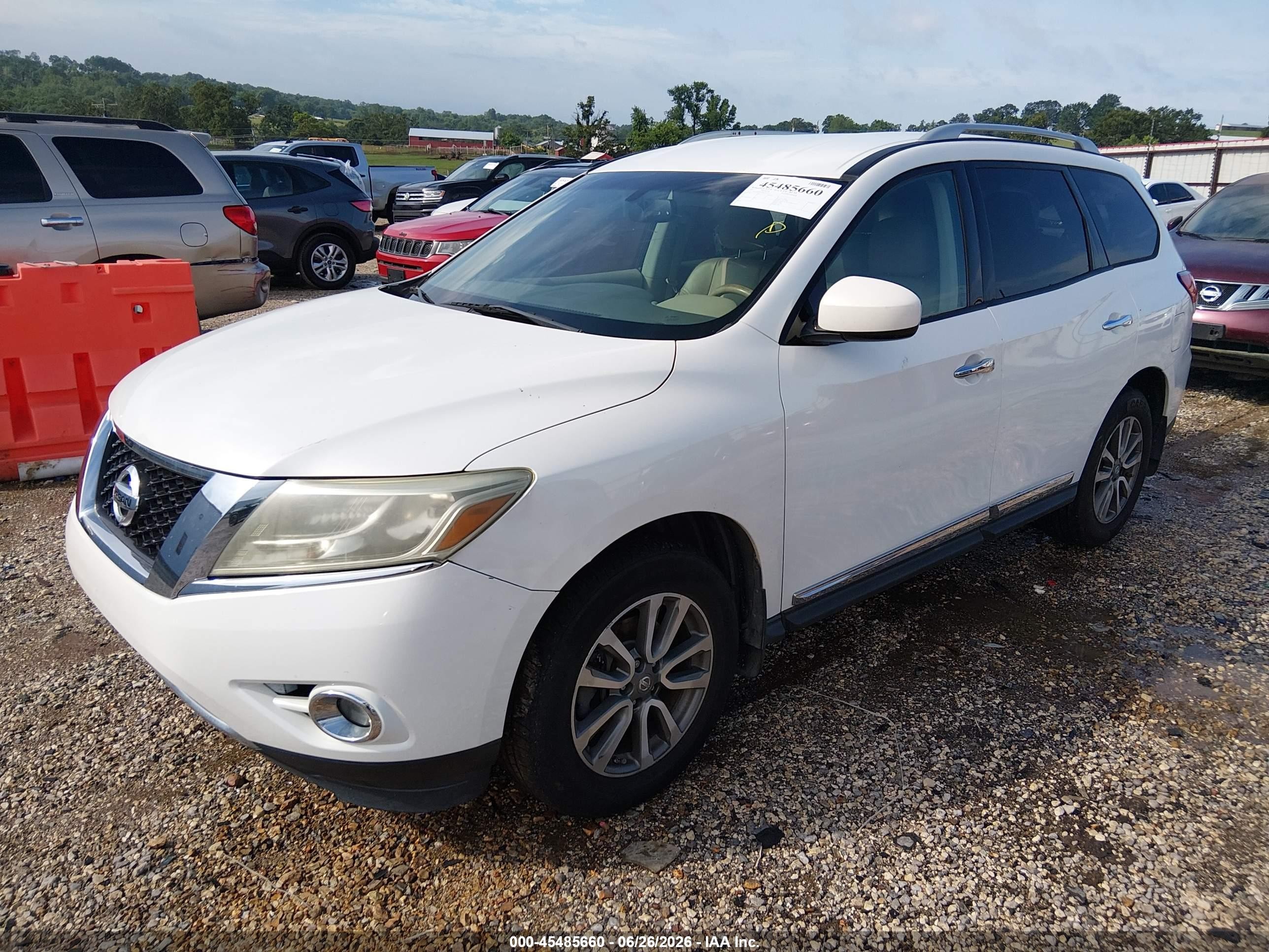 2013 Nissan Pathfinder Sl White vin: 5N1AR2MN1DC645672