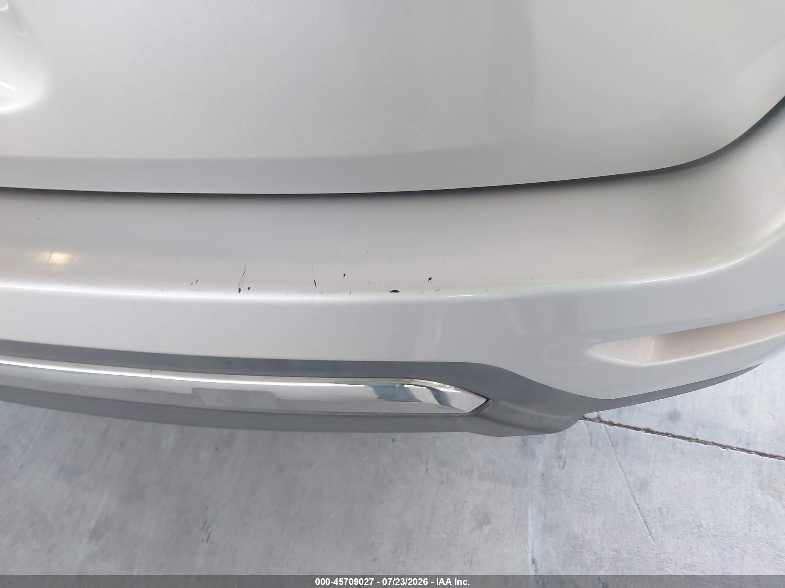 2013 Nissan Pathfinder S Silver vin: 5N1AR2MN1DC656882