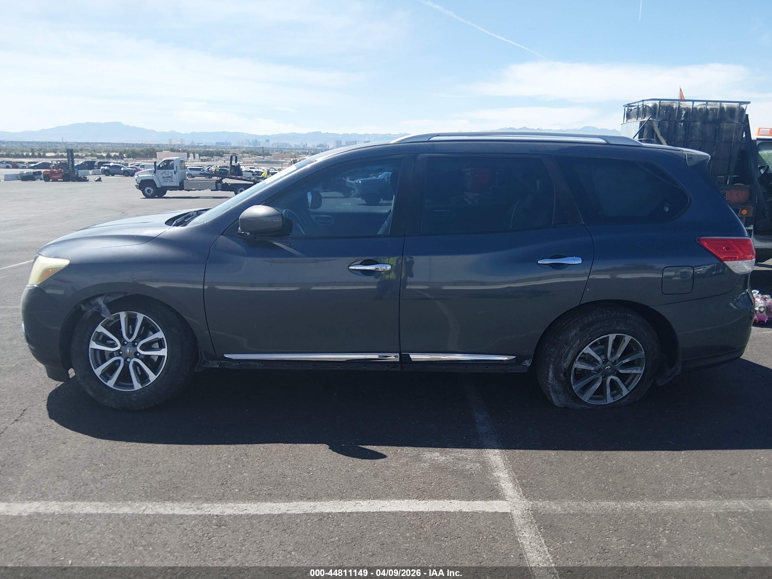 2013 Nissan Pathfinder Sl Gray vin: 5N1AR2MN1DC666053