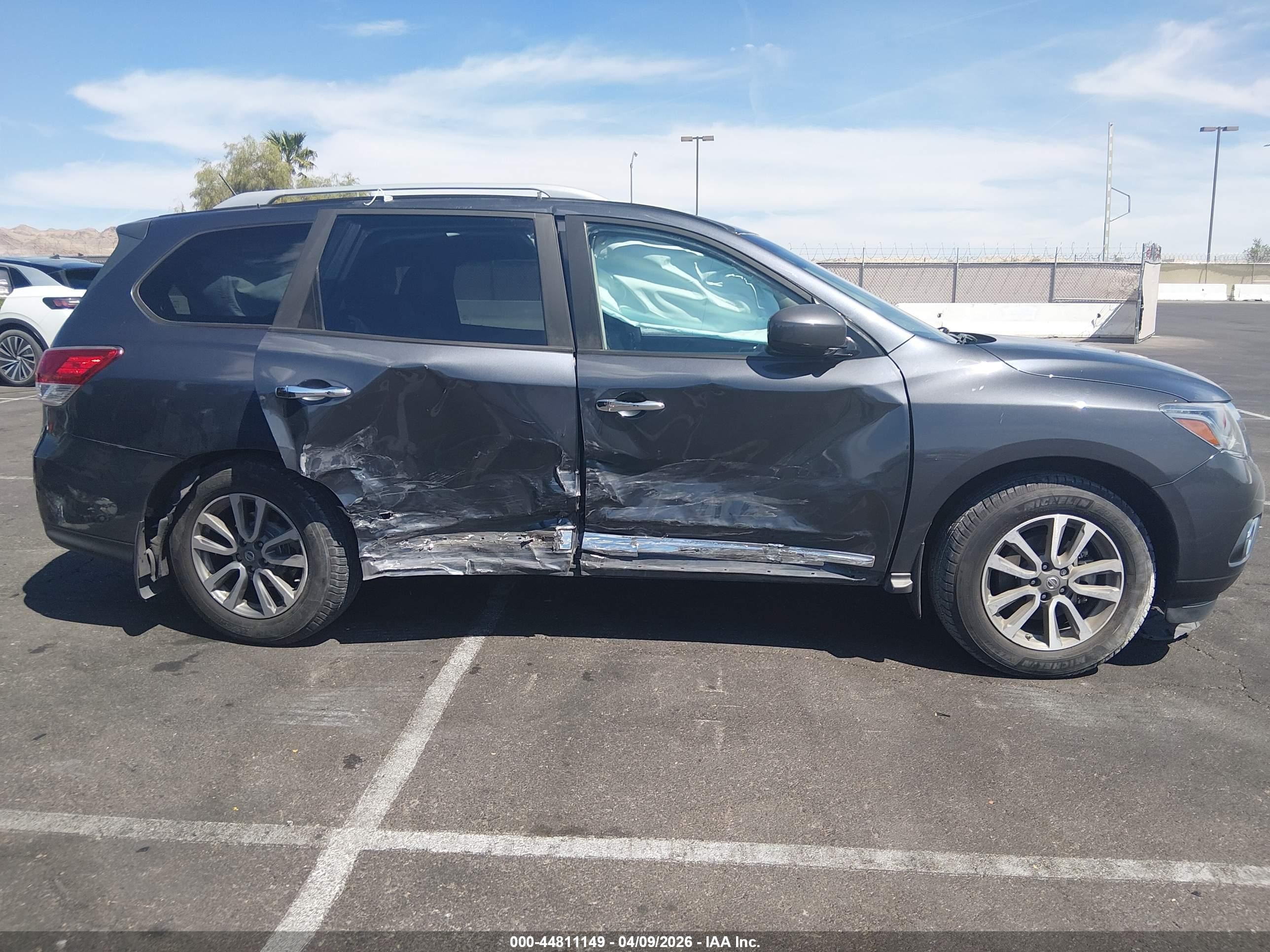 2013 Nissan Pathfinder Sl Gray vin: 5N1AR2MN1DC666053