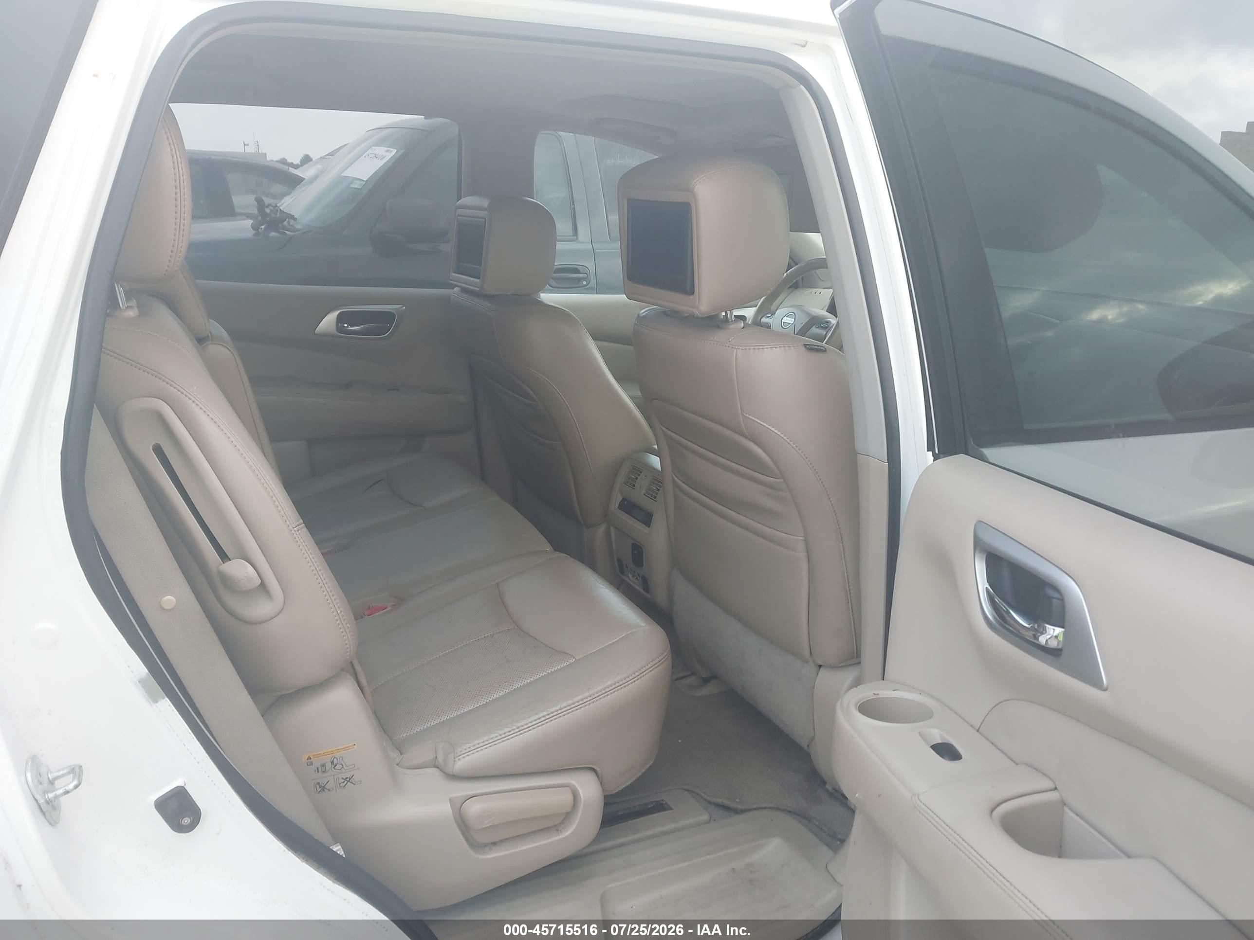 2013 Nissan Pathfinder Platinum White vin: 5N1AR2MN1DC676257