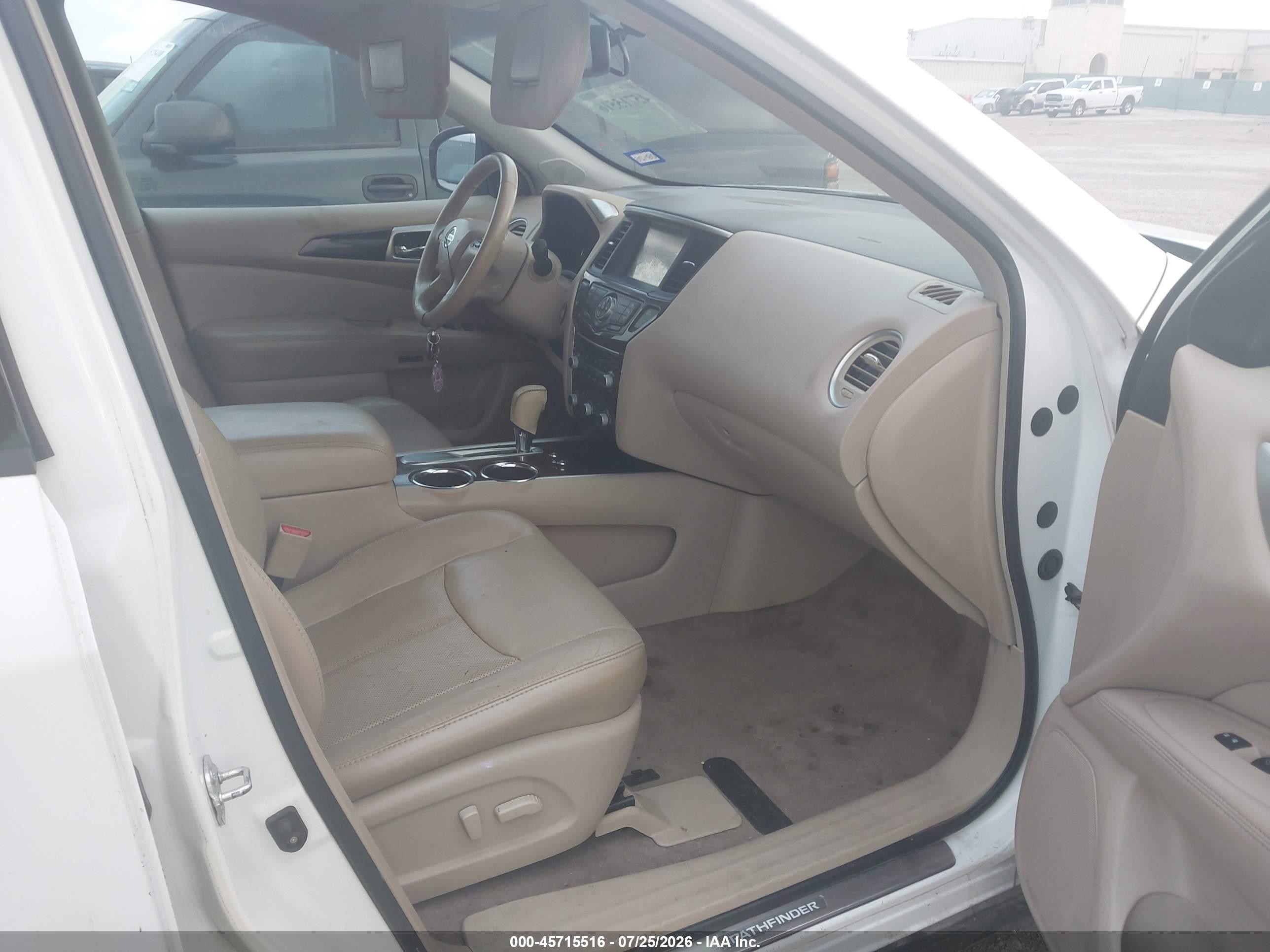 2013 Nissan Pathfinder Platinum White vin: 5N1AR2MN1DC676257