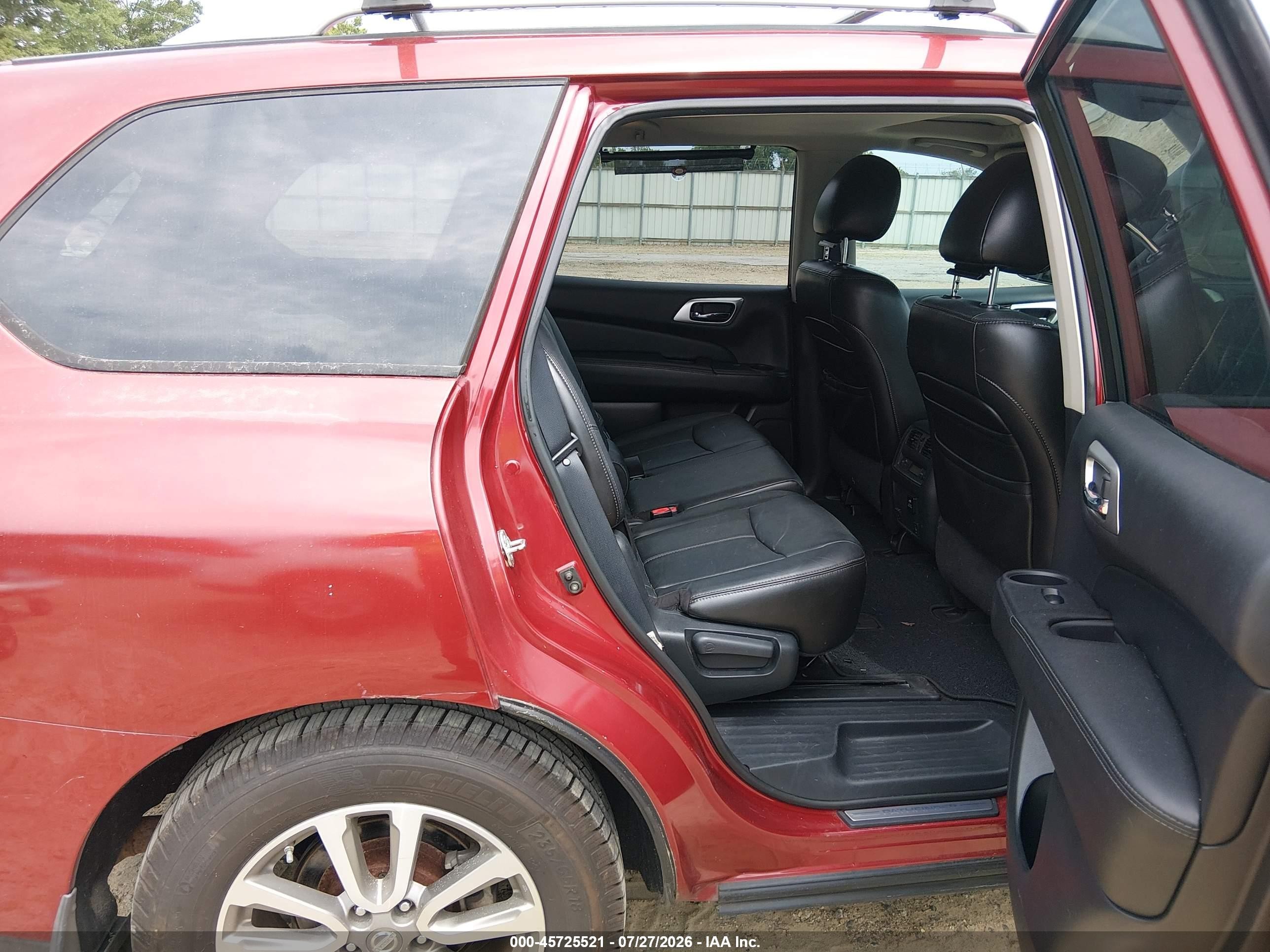2013 Nissan Pathfinder Sl Red vin: 5N1AR2MN1DC683337