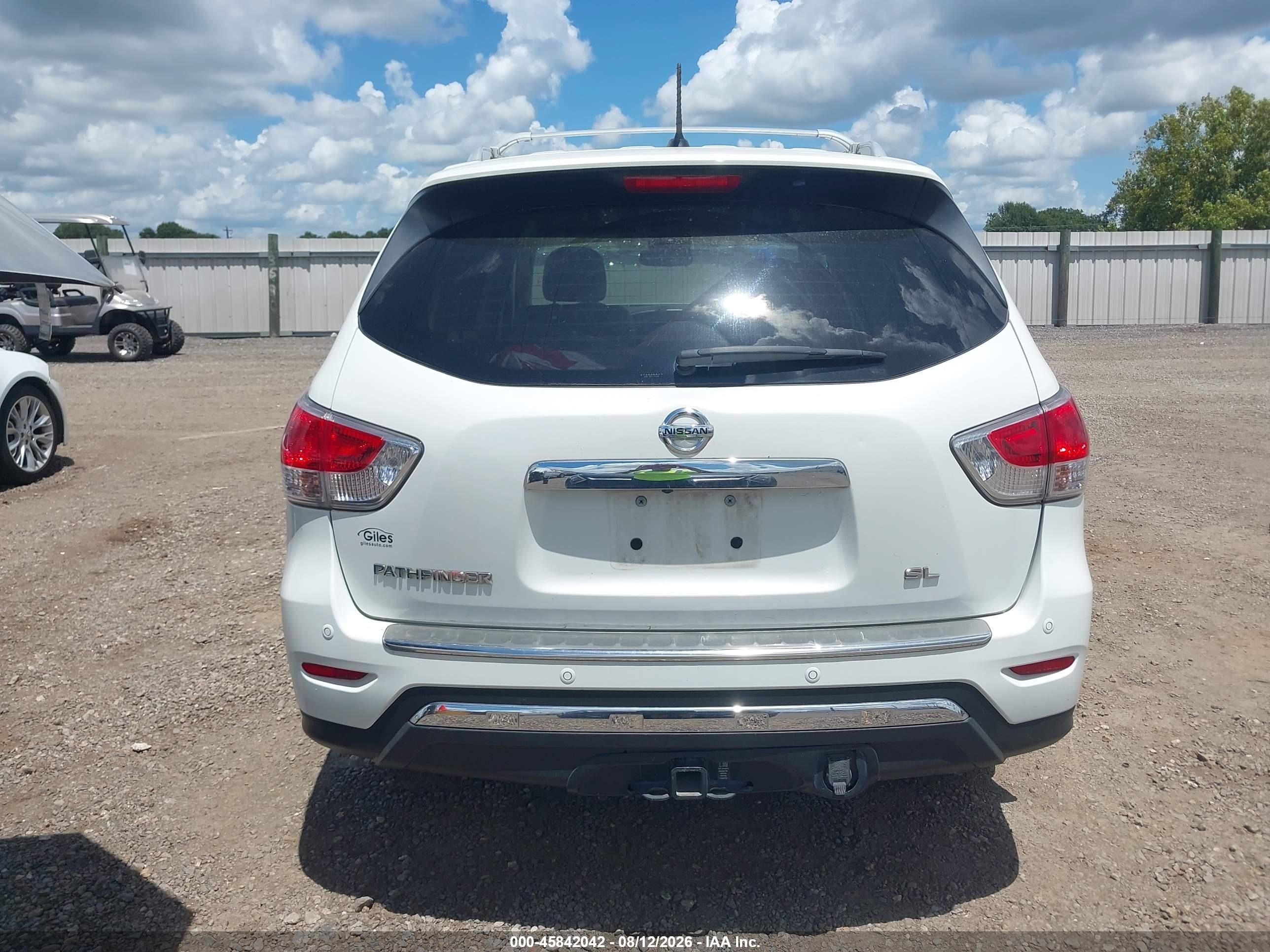 2013 Nissan Pathfinder Sl White vin: 5N1AR2MN1DC686111
