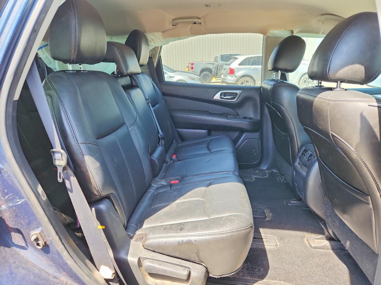 2014 Nissan Pathfinder S Blue vin: 5N1AR2MN1EC637590