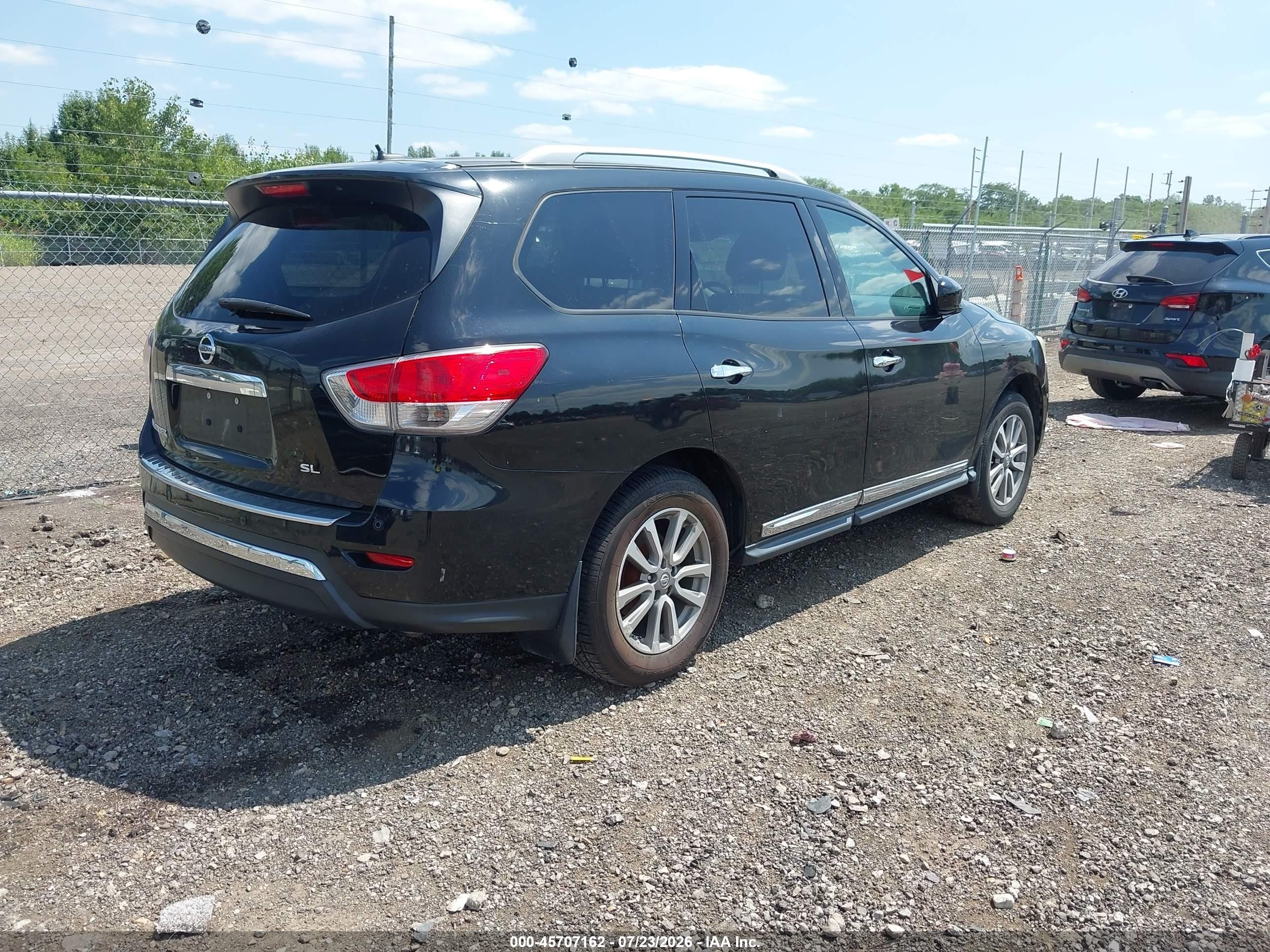 2014 Nissan Pathfinder Sl Черный vin: 5N1AR2MN1EC642952