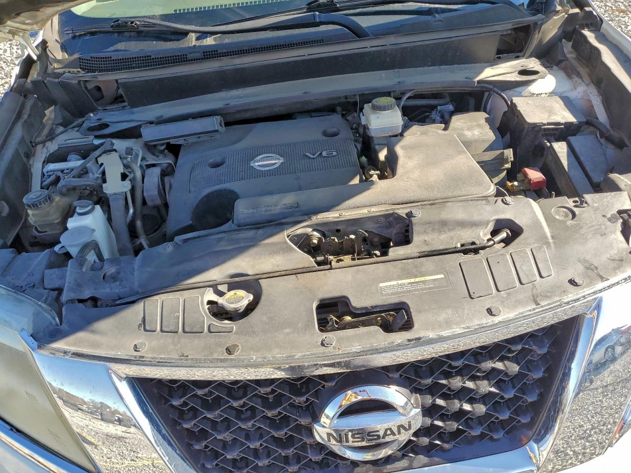 2014 Nissan Pathfinder S White vin: 5N1AR2MN1EC652218