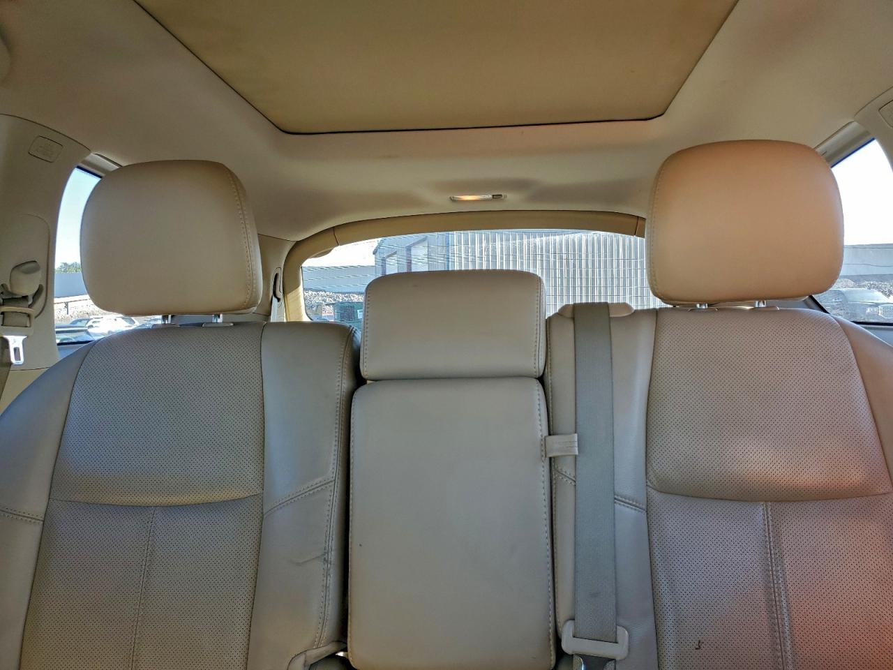 2014 Nissan Pathfinder S White vin: 5N1AR2MN1EC652218