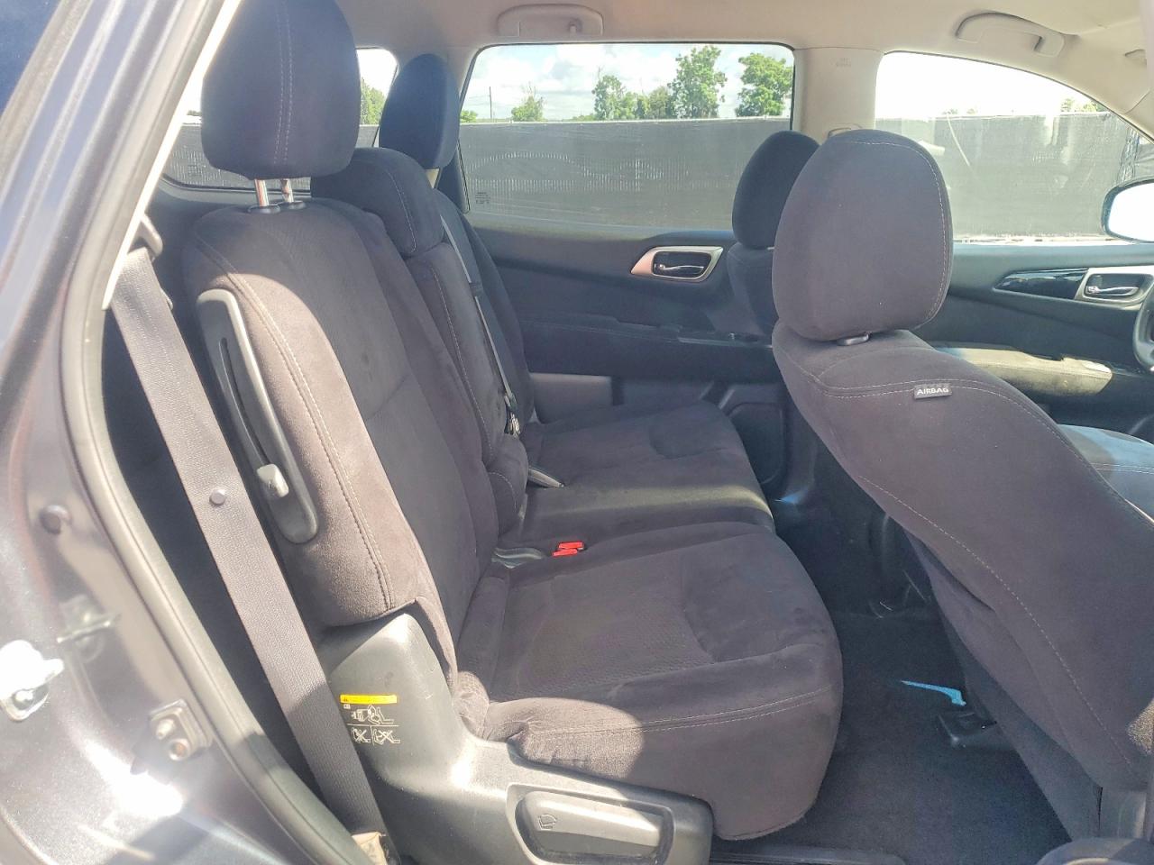 2014 Nissan Pathfinder S Gray vin: 5N1AR2MN1EC675935