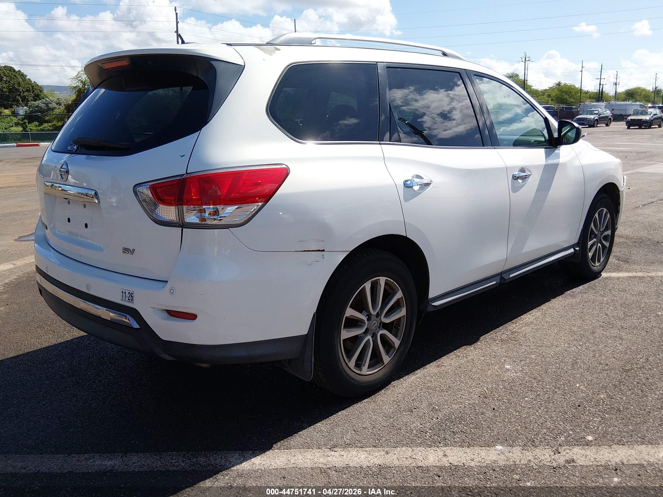 2014 Nissan Pathfinder Sv White vin: 5N1AR2MN1EC681248