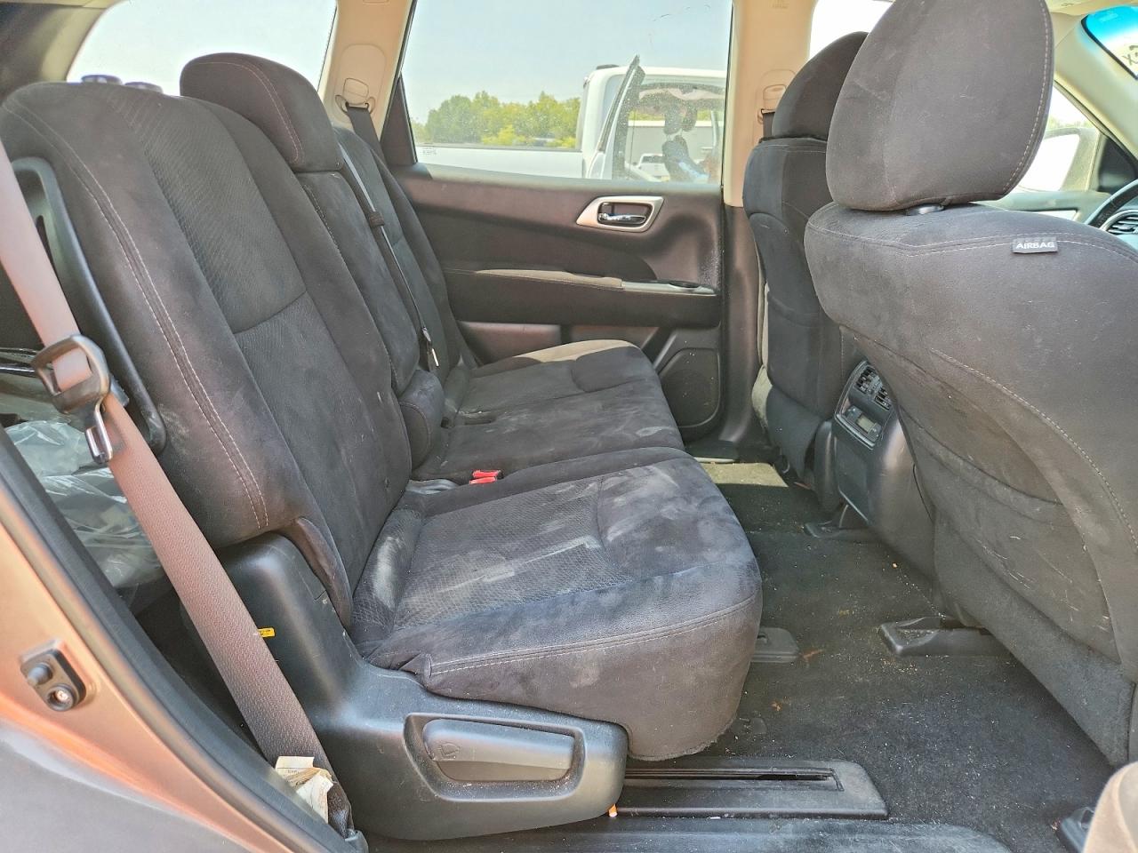 2014 Nissan Pathfinder Sv Gray vin: 5N1AR2MN1EC701577